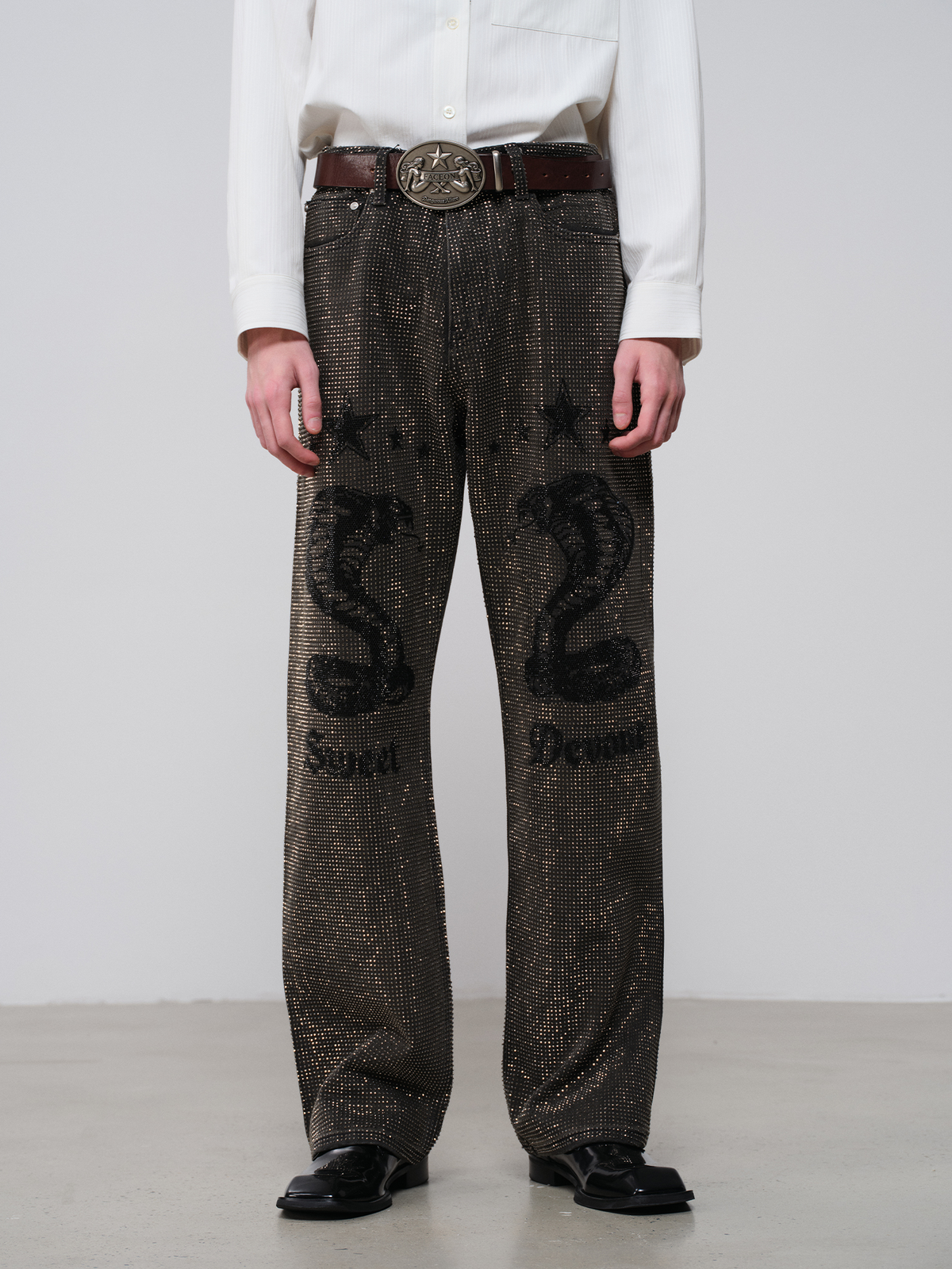 FACEONLAB Double-Headed Snake Studded Dirty-Washed Retro Jeans