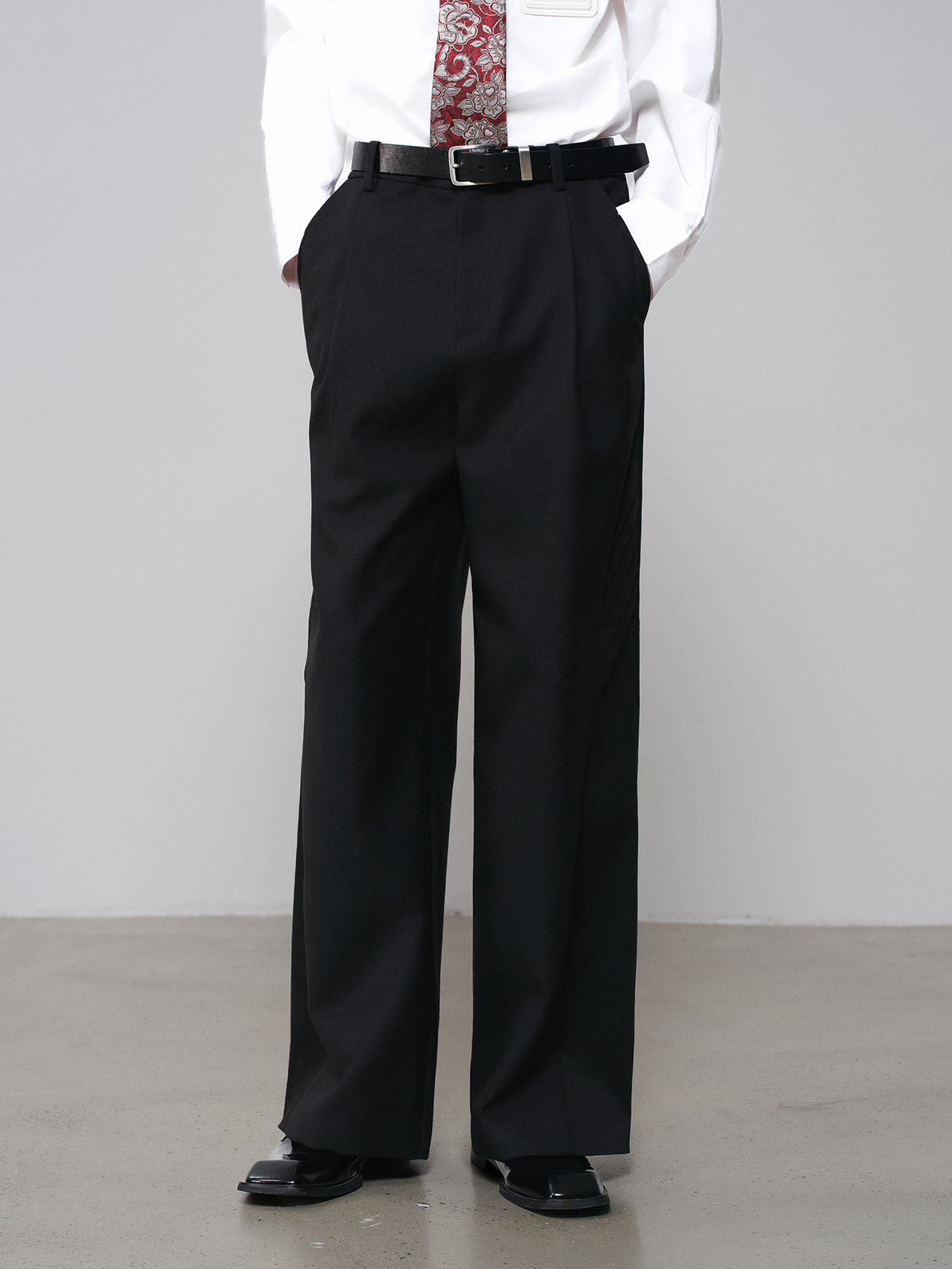 FACEONLAB Pleated Spliced Wool-Blend Trousers