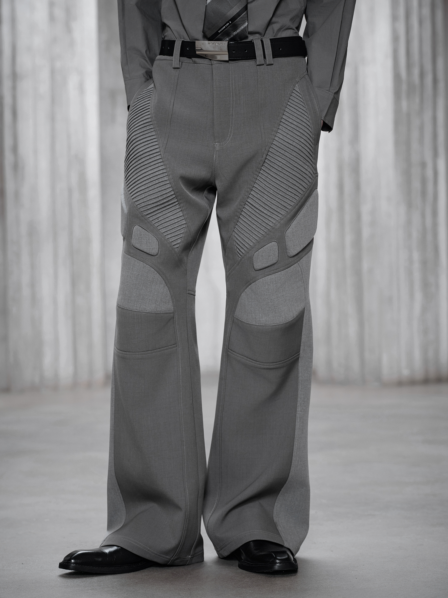 FACEONLAB Paneled Armor Padding Straight-Leg Pants