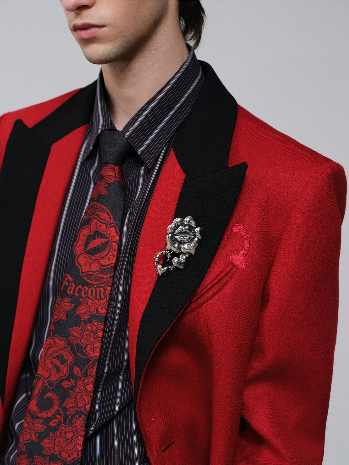 FACEONLAB Scorpion-Tail Embroidered Wool-Blend Blazer