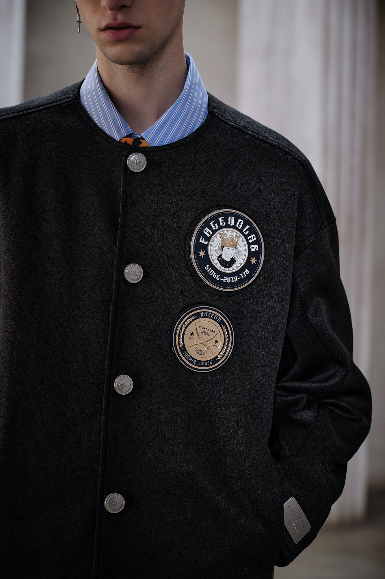 FACEONLAB Essential Badge Crewneck Jacket