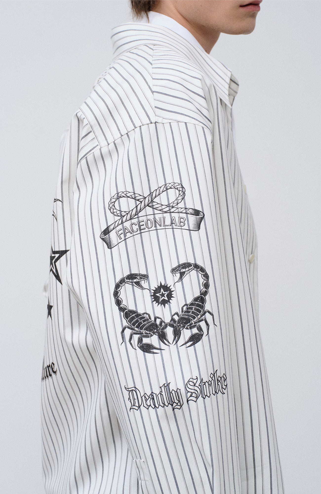 FACEONLAB Stripe Animal Graphic Relaxed Shirt White, premium urban and streetwear designers apparel on PROJECTISR.com, FACEONLAB