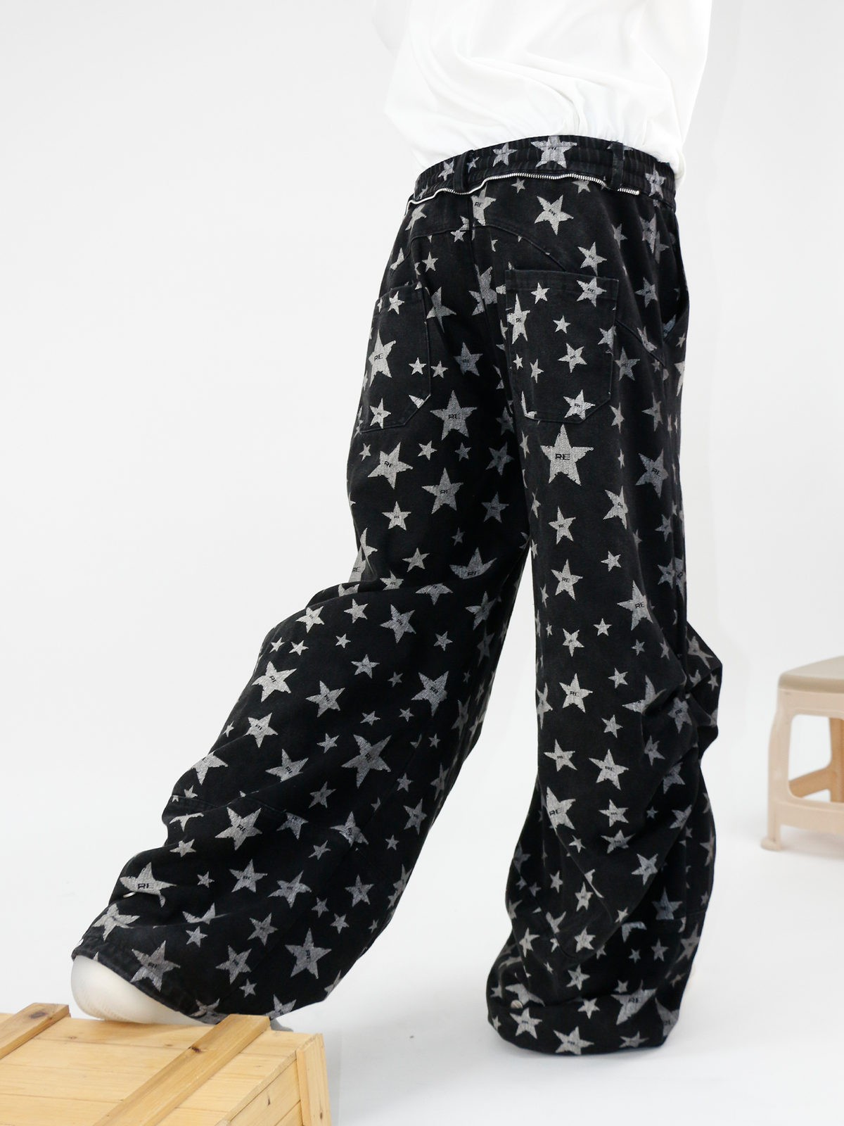 RELABEL Washed Star Full-Print Pleated Wide-Leg Jeans
