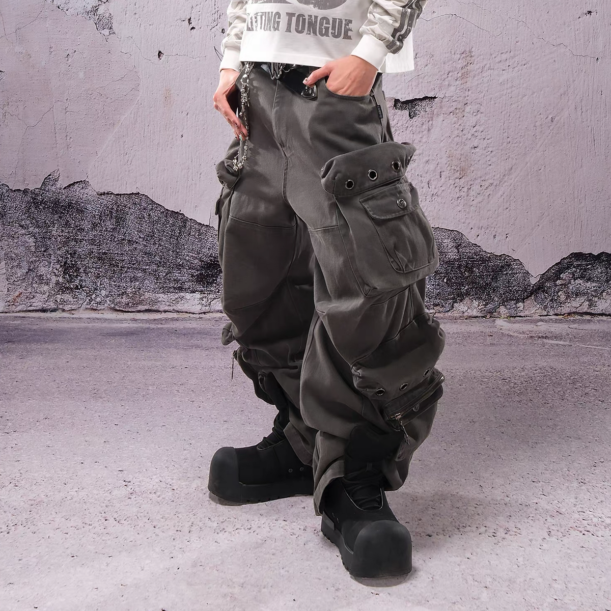 THEWET Washed Distressed Stacking Cargo Pants