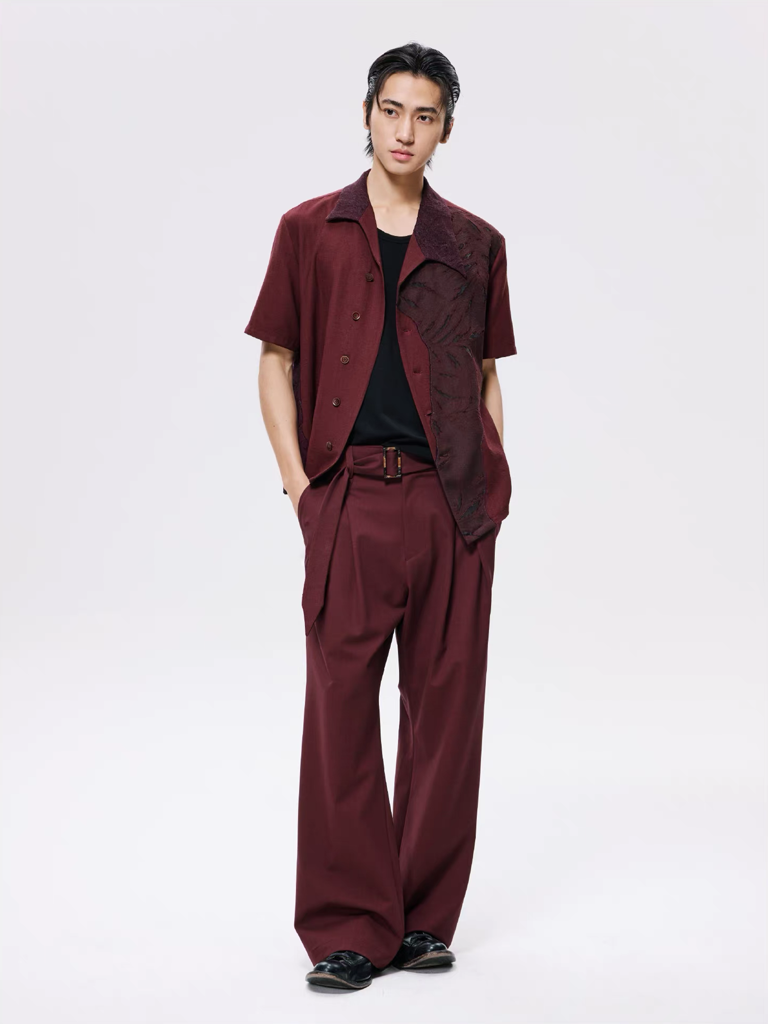 ALVNG AR ANTS Horn Buckle Belted Pleated Trousers
