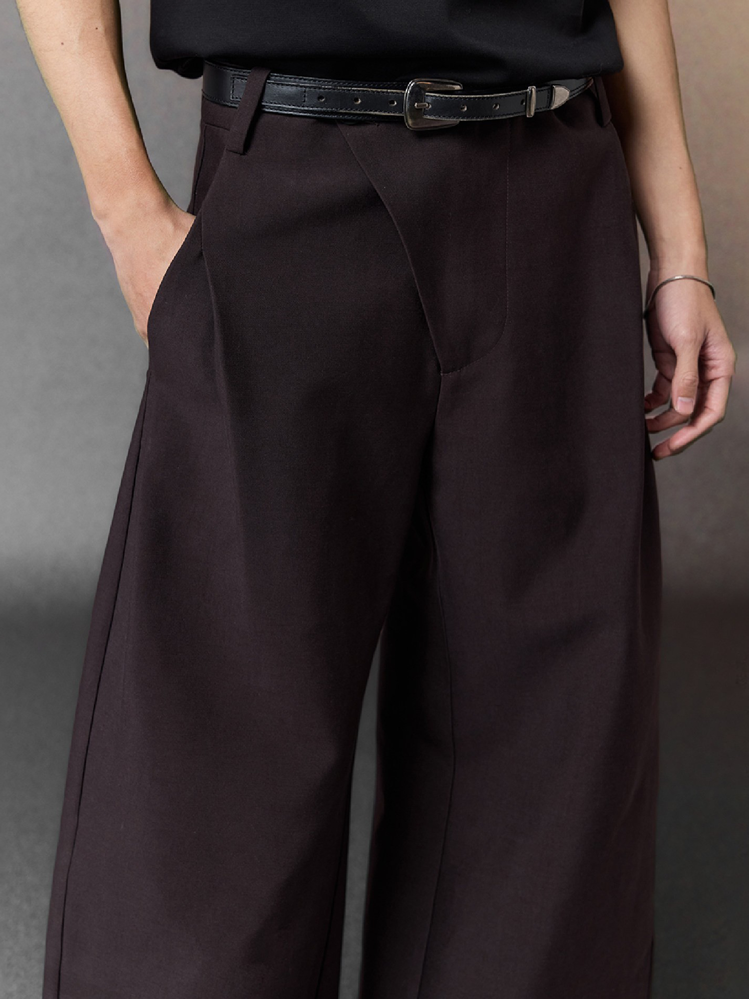 ALVNG AR ANTS Asymmetric Pleated Wool-Blend Wide-Leg Trousers