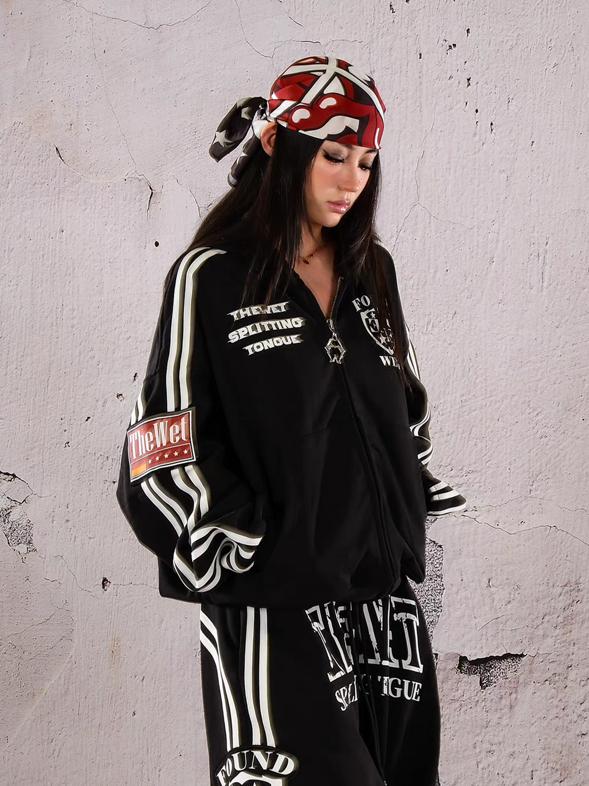THEWET Graphic Striped Zip-Up Hooded Jacket