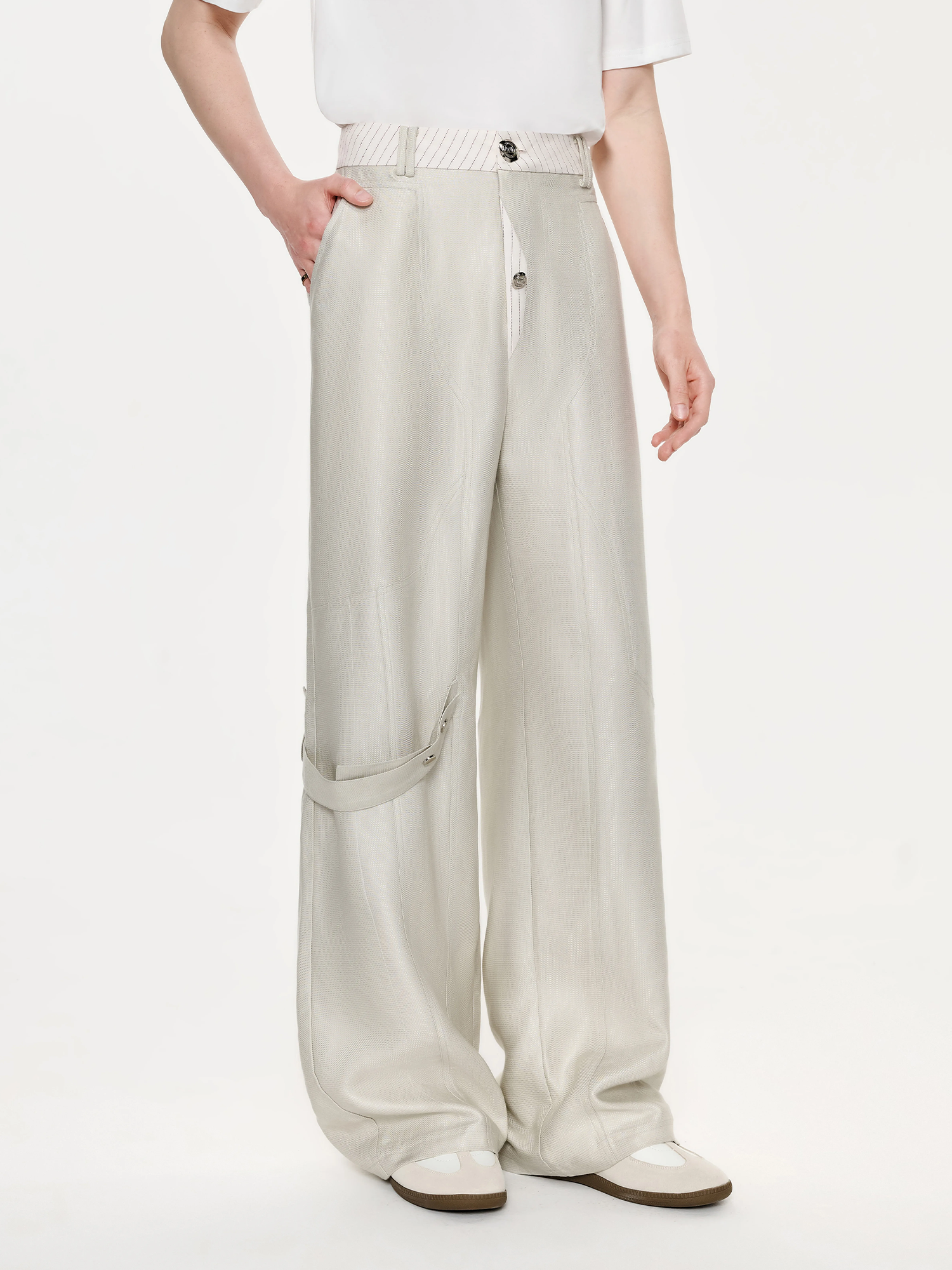 TIWILLTANG Contrast Panel Straight-Leg Pants
