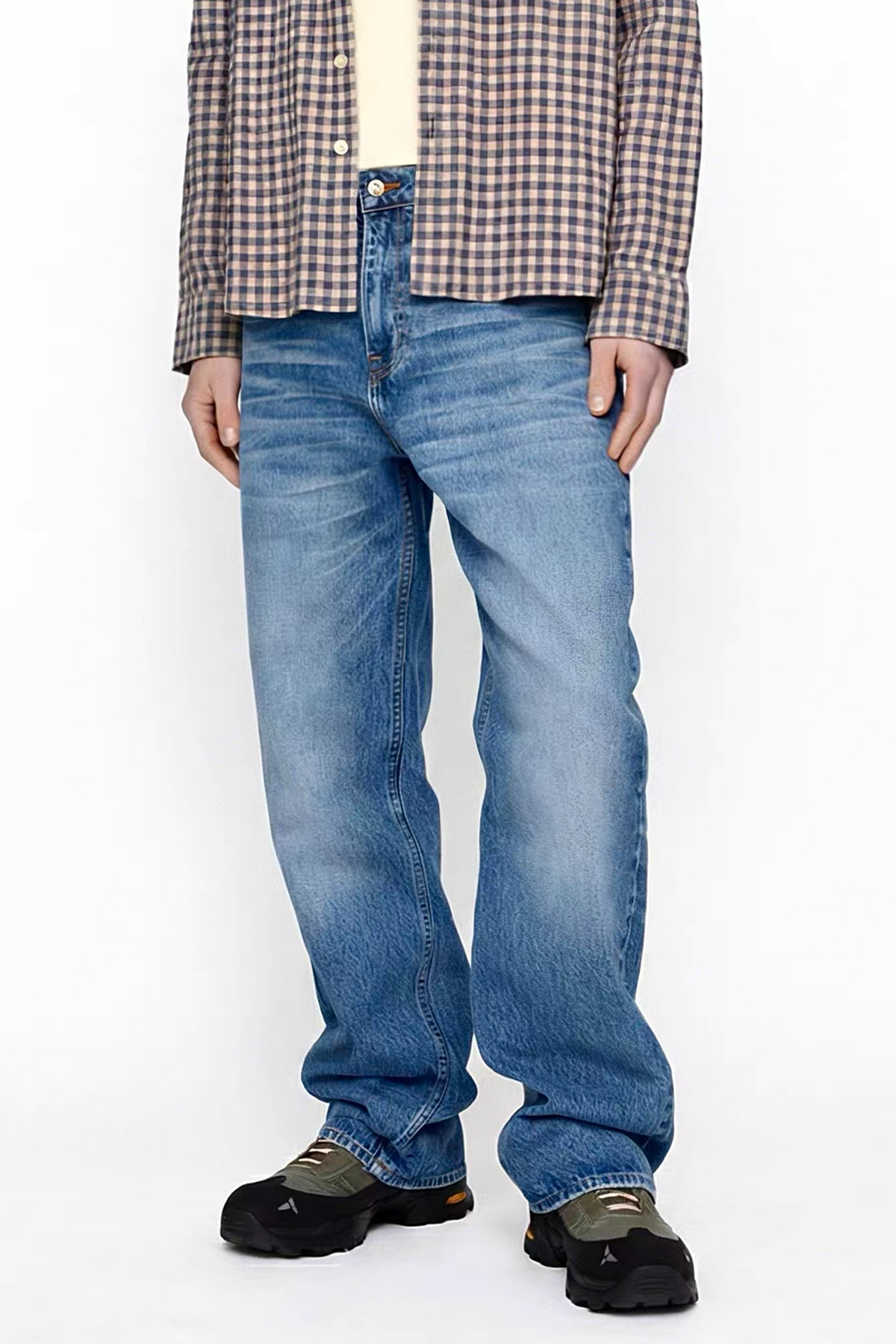 ZWDH Crinkled Whisker-Wash Jeans