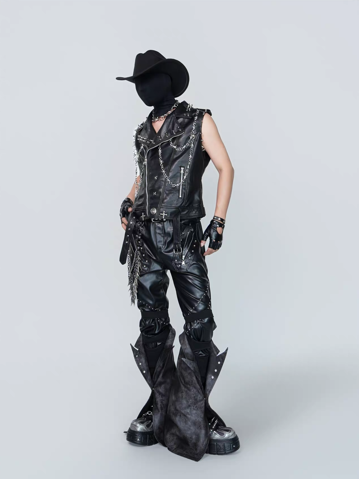VE2 Thorn Chain Studded Faux Leather Biker Vest