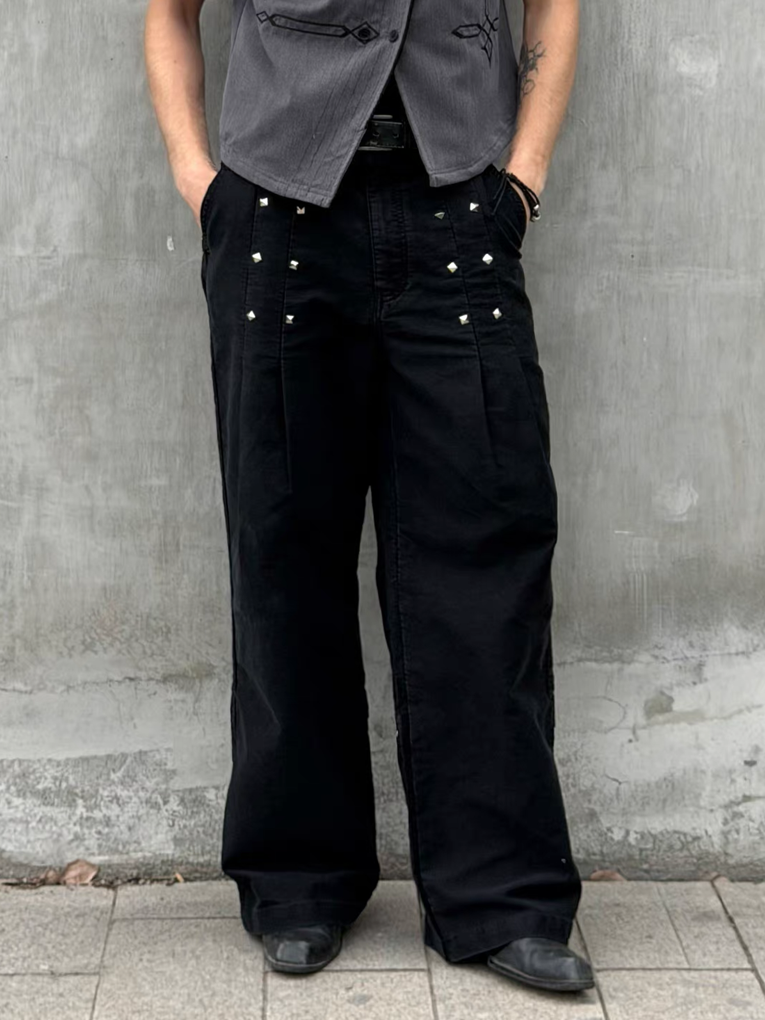 ESAIAS Studded Pleated Moleskin Trousers