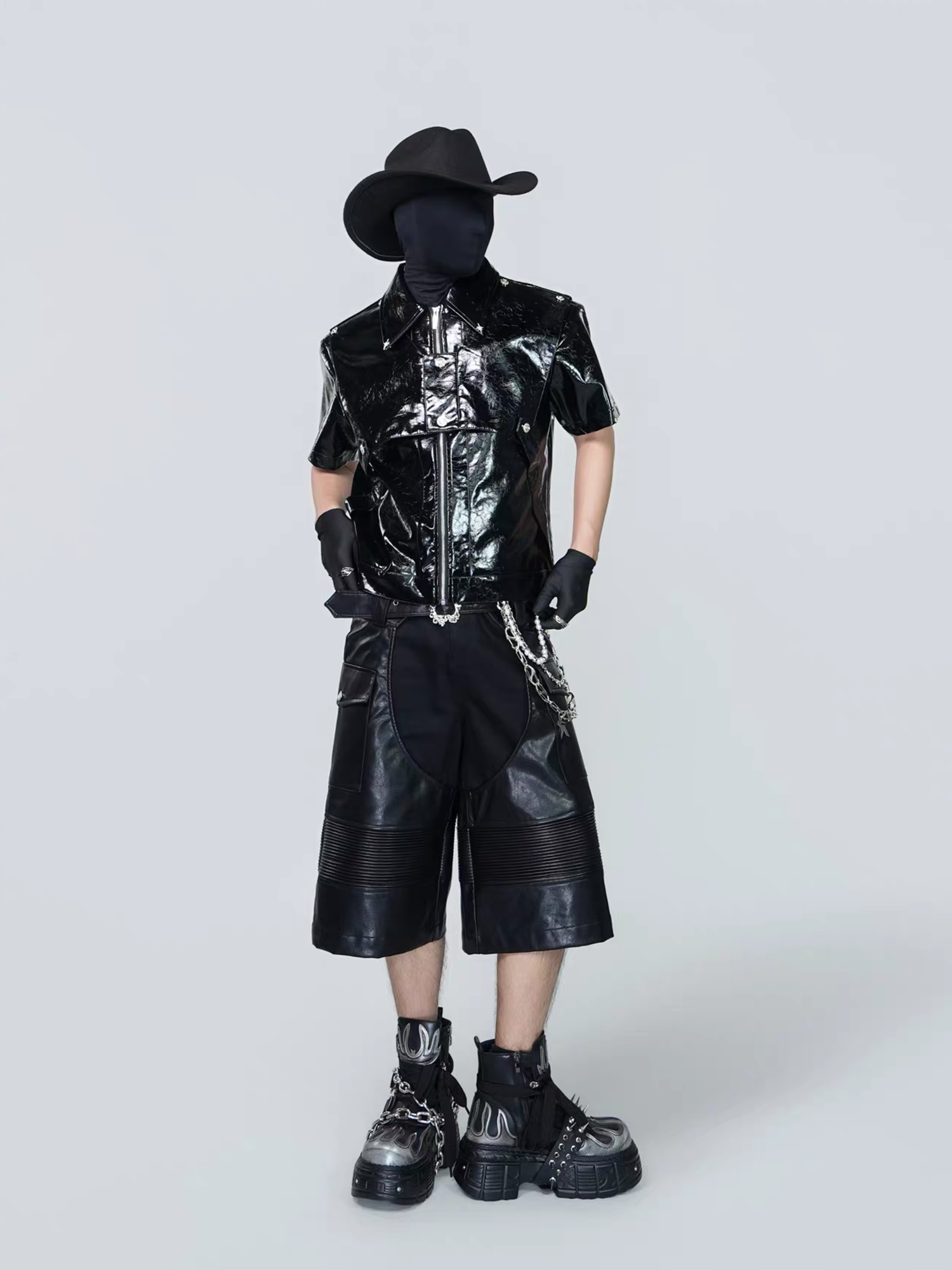 VE2 Glossy Faux Leather Cropped Short-Sleeve Jacket