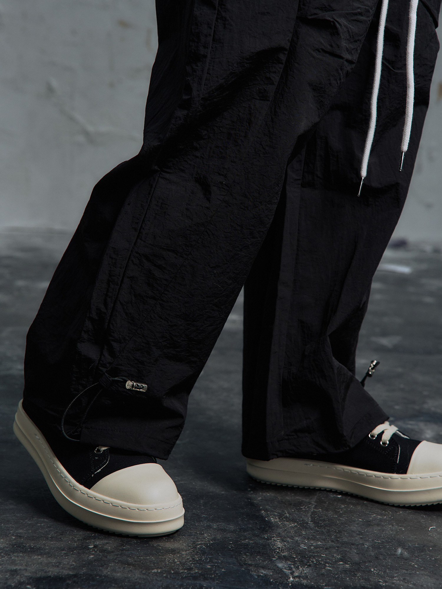PAIKI Double-Waist Parachute Curved Pants