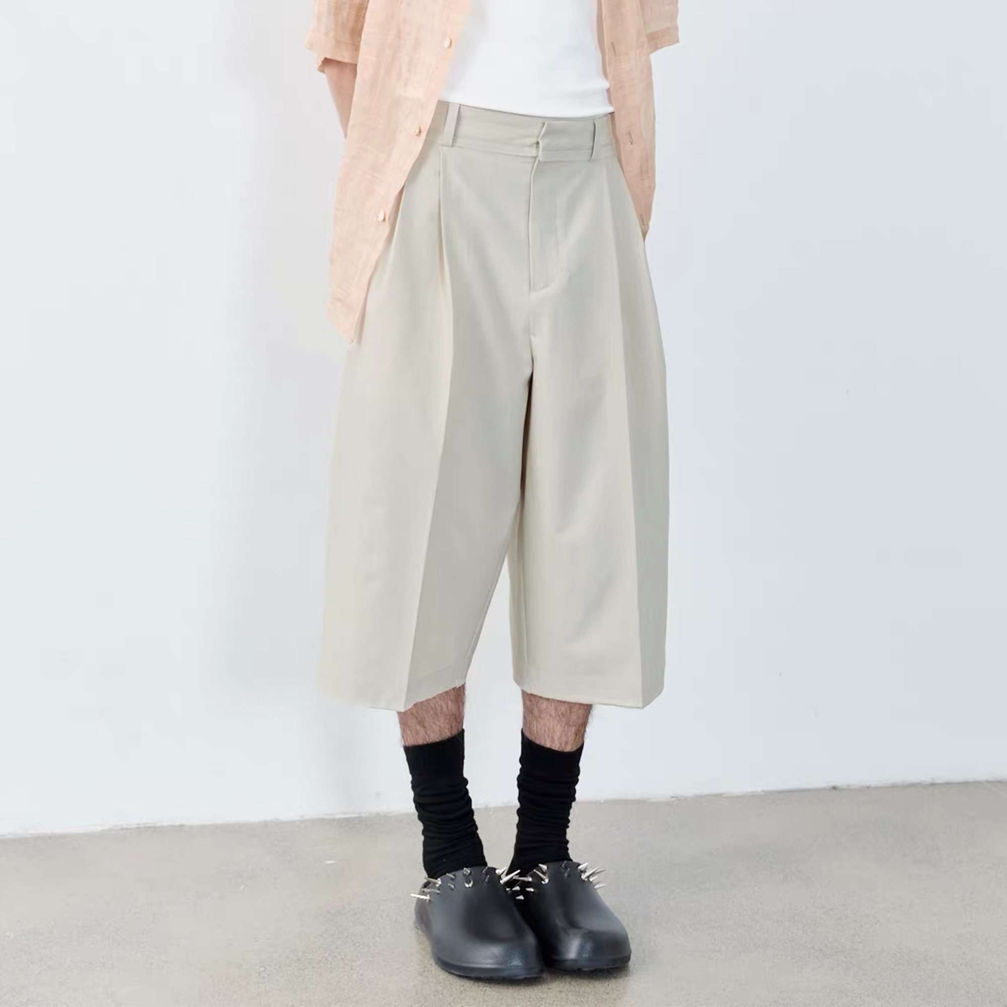 GRAINMUSTARD Classic High-Waist Pinstripe Pleated Cropped Shorts