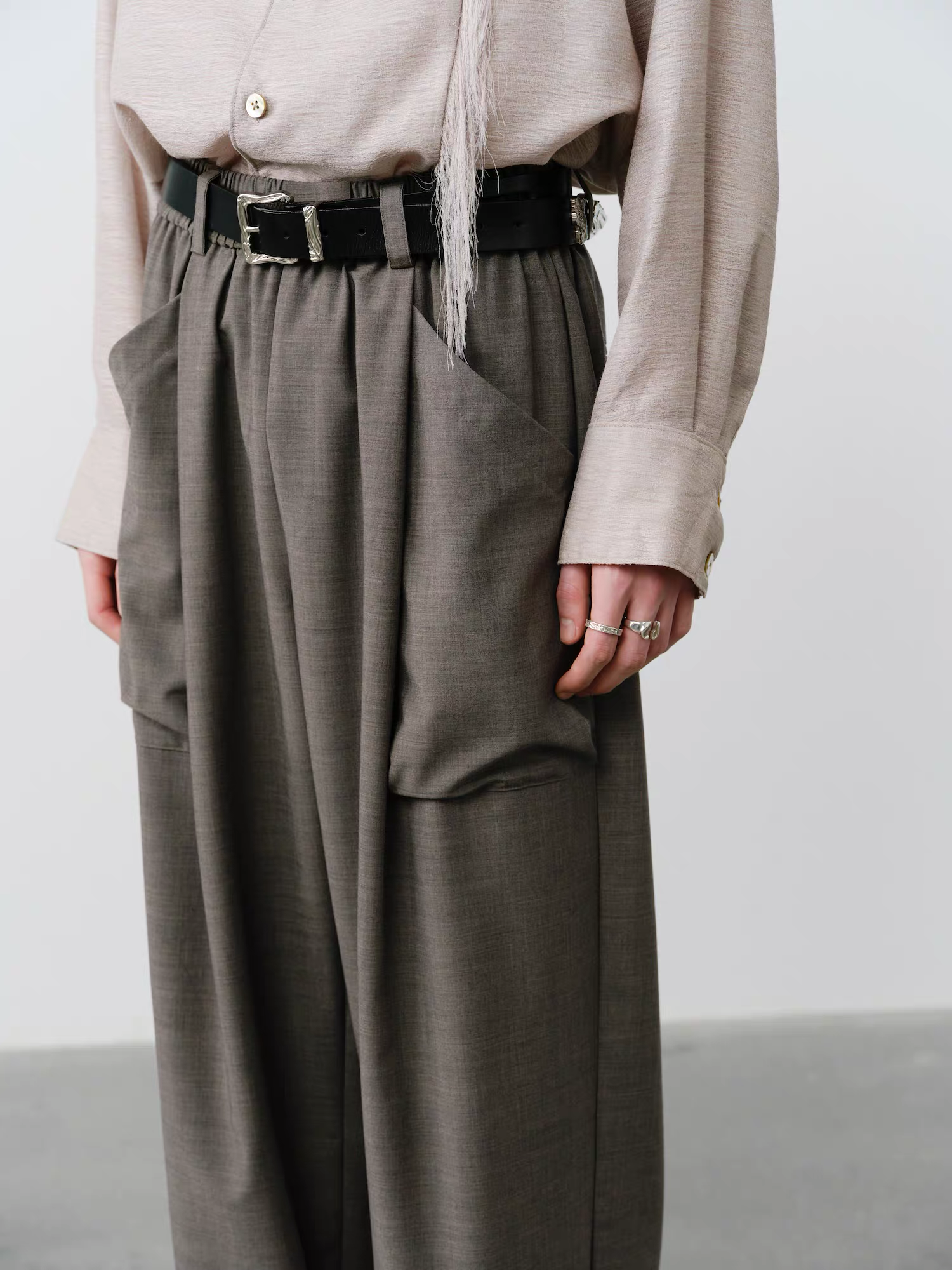 GRAINMUSTARD Retro Patch Pocket Pleated High-Waist Trousers, premium urban and streetwear designers apparel on PROJECTISR.com, GRAINMUSTARD