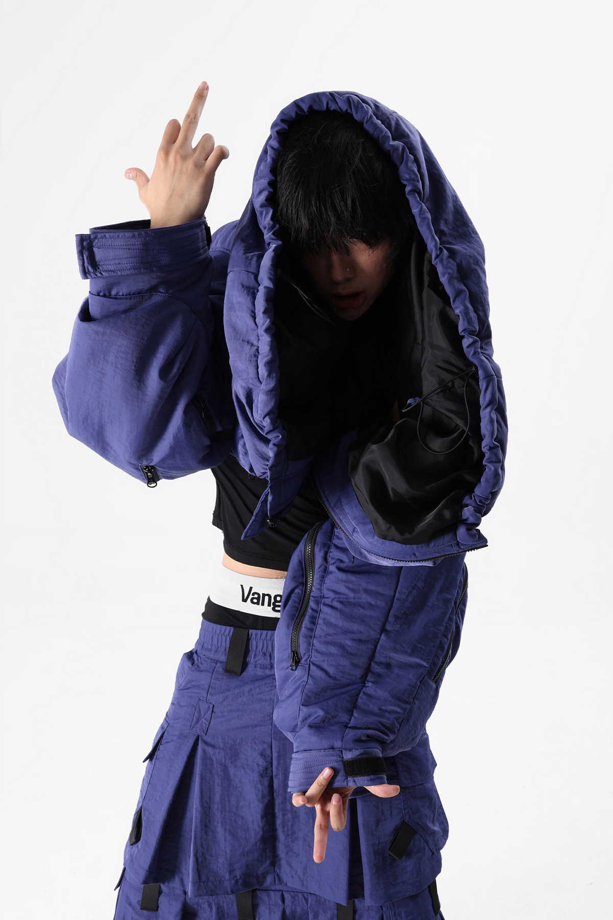 VANGUARDIA Multi-Pocket Cropped Puffer Jacket