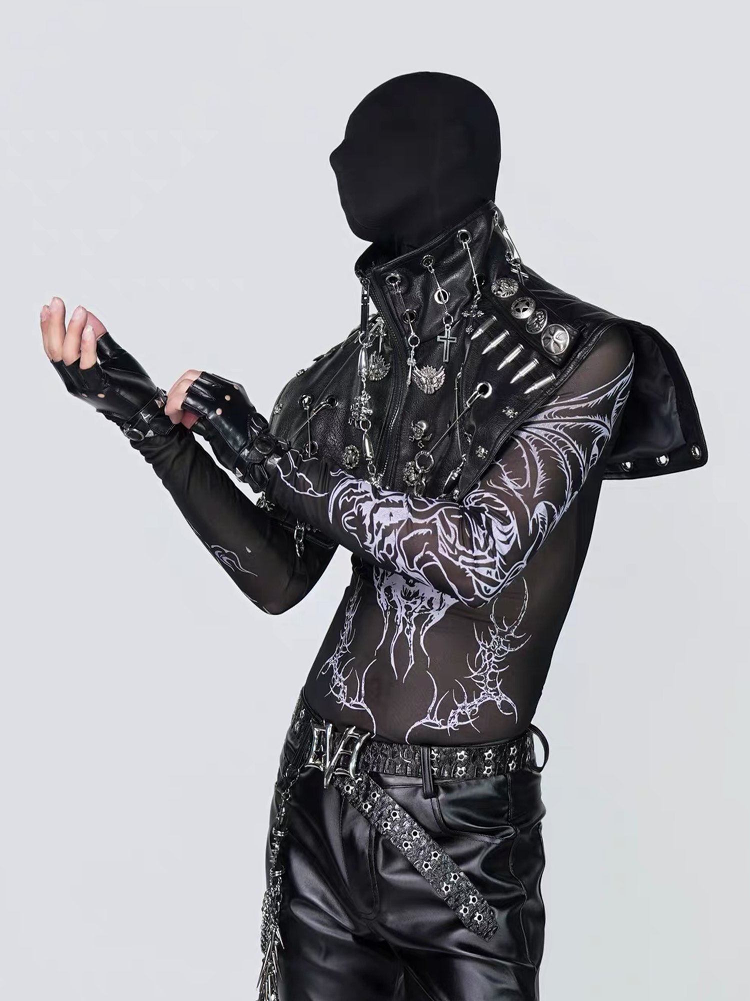 VE2 Knight Hardware Cropped Faux Leather Vest