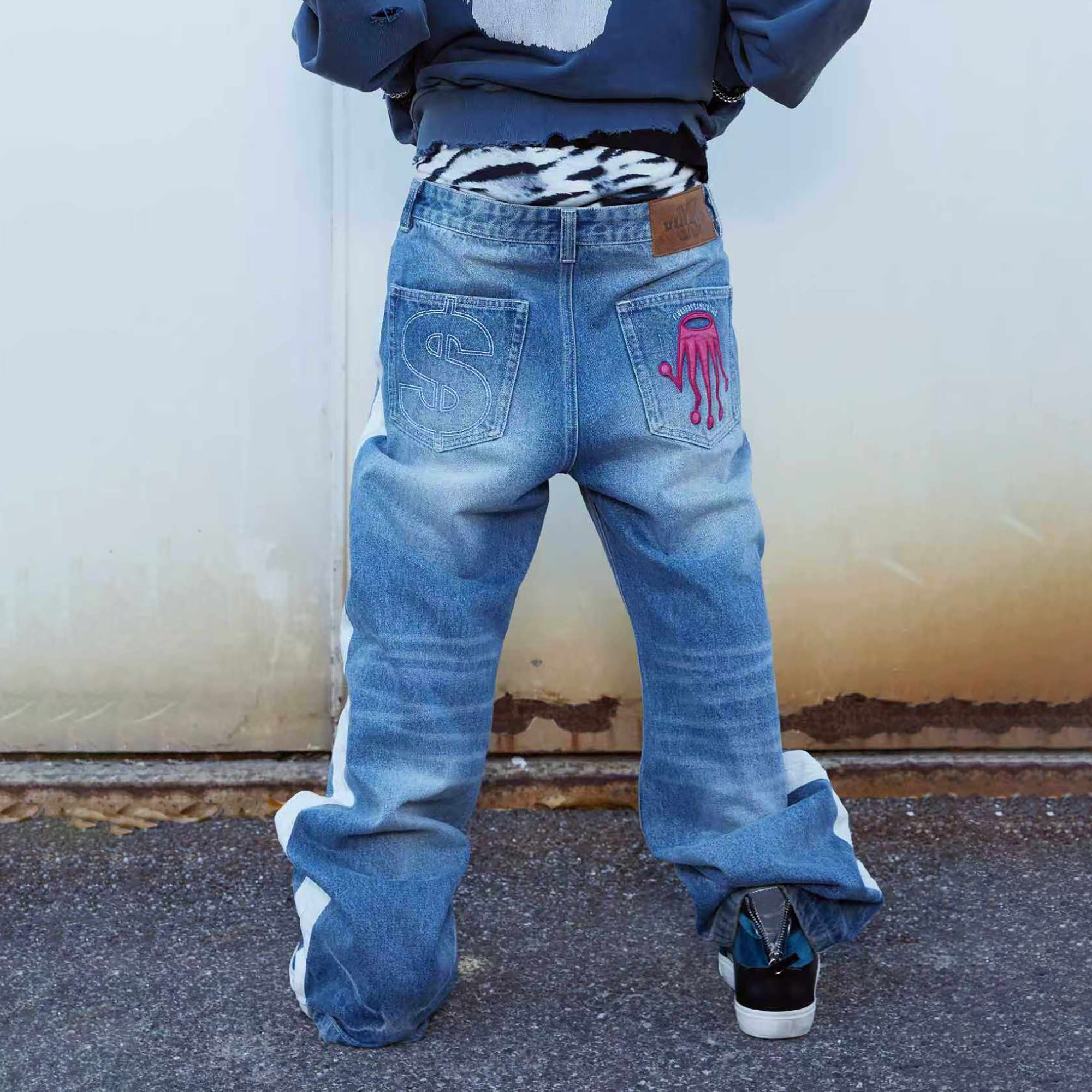 VINKID Washed Contrats Graphic Straight-Leg Jeans