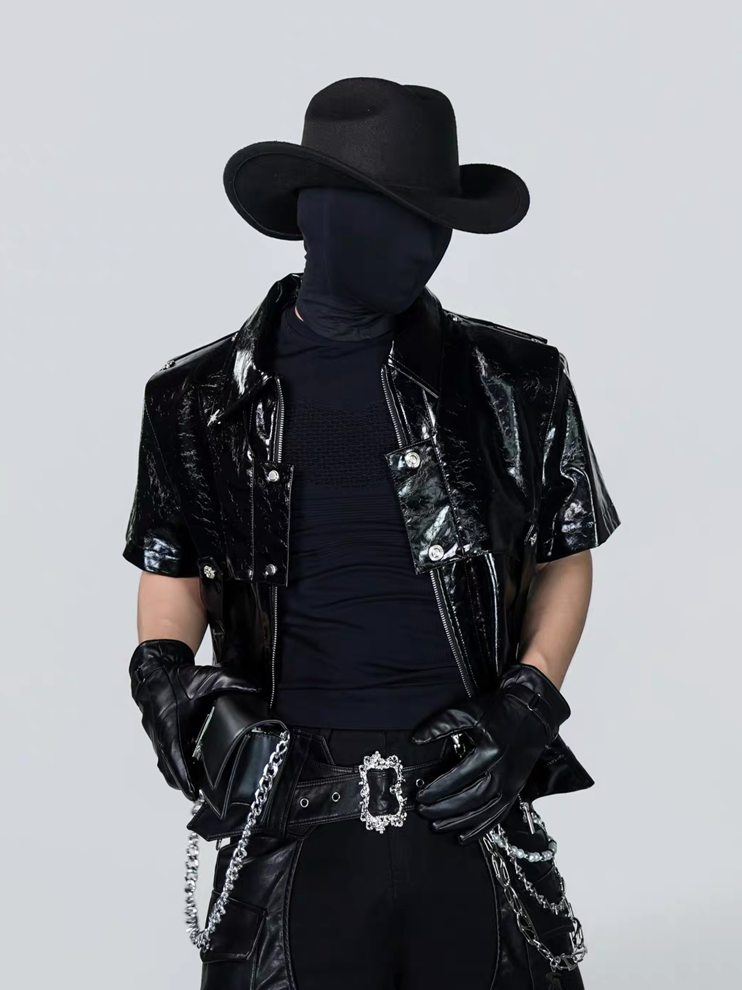 VE2 Glossy Faux Leather Cropped Short-Sleeve Jacket