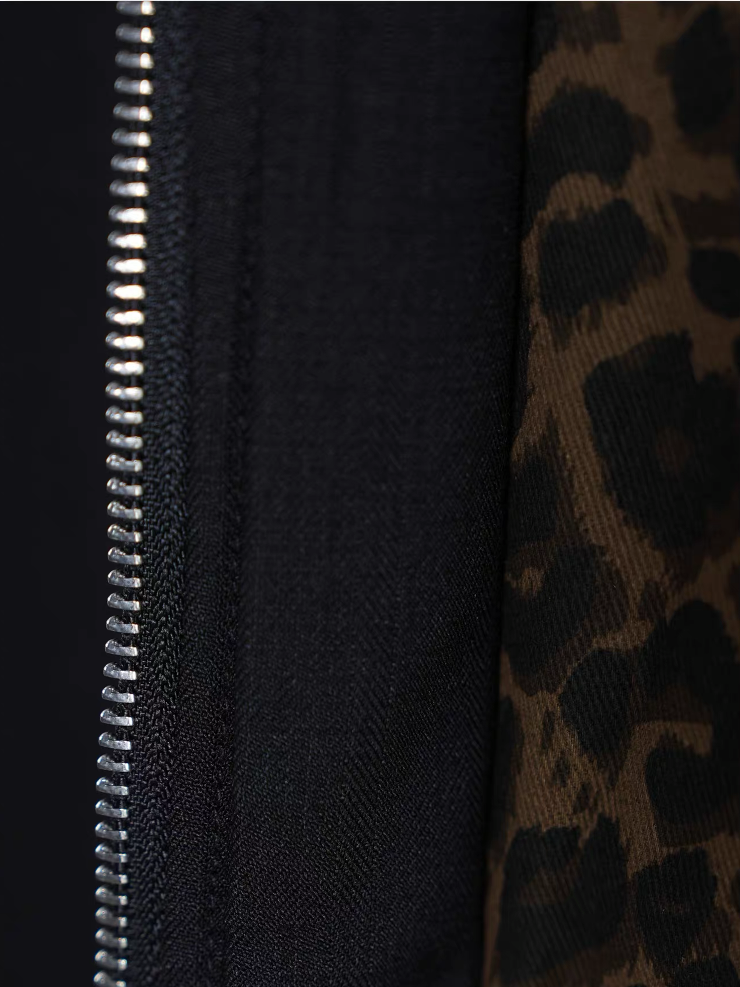 VE2 Leopard Layered Chain Short-Sleeve Jacket