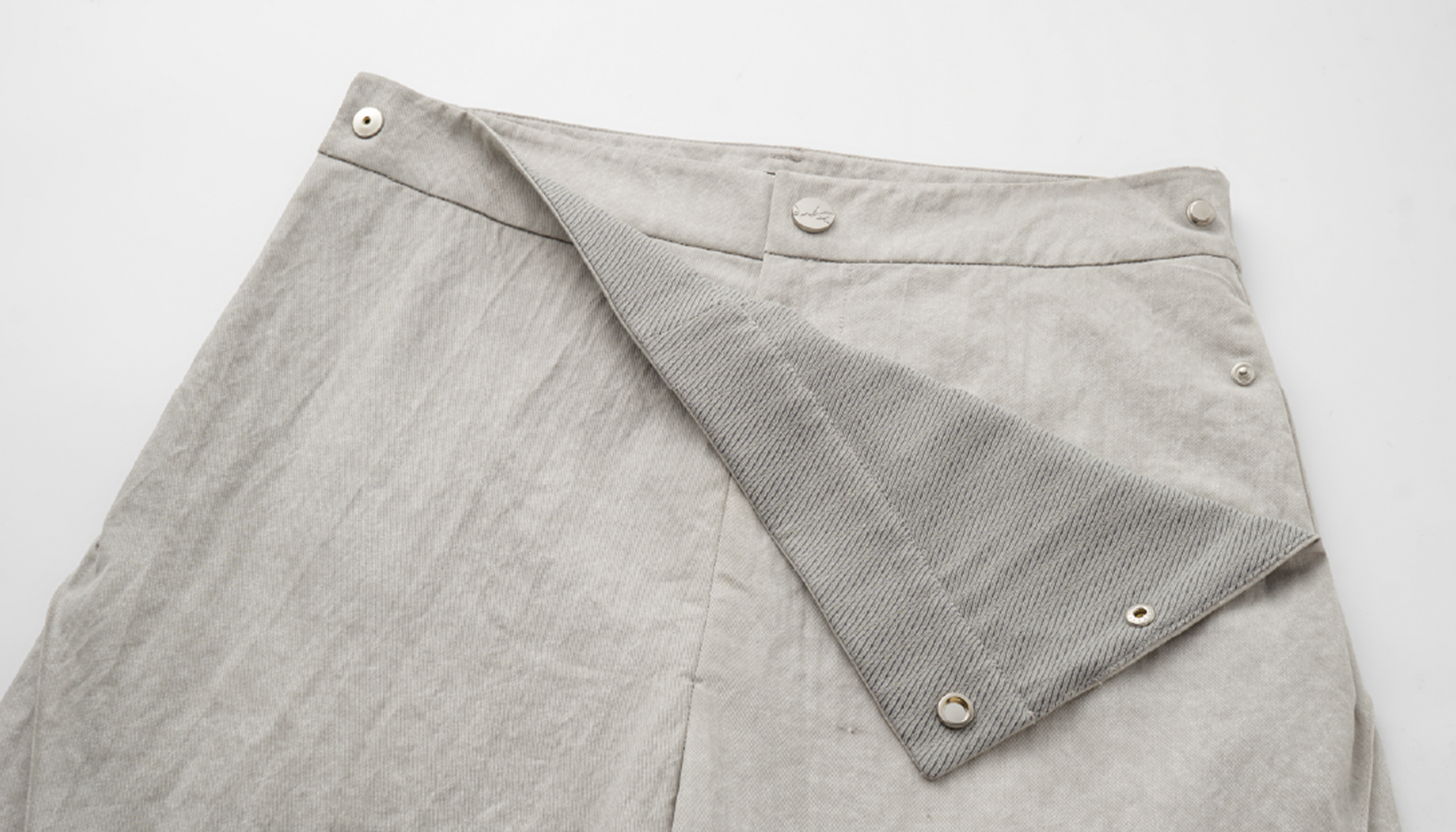 ALVNG AR ANTS Curved-Panel Folded-Waist Trousers