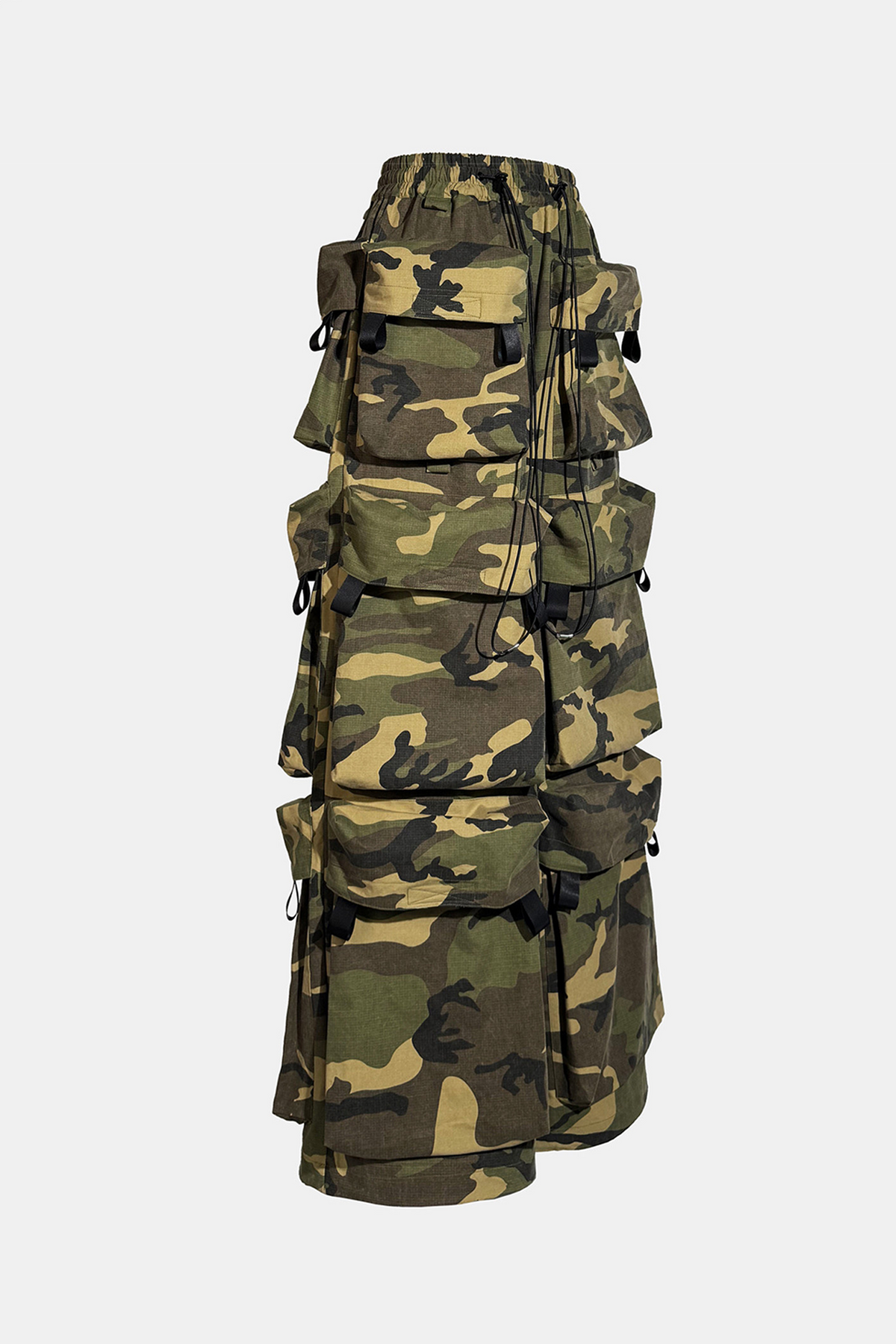 VANGUARDIA Camo Multi-Pocket Cotton Cargo Pants