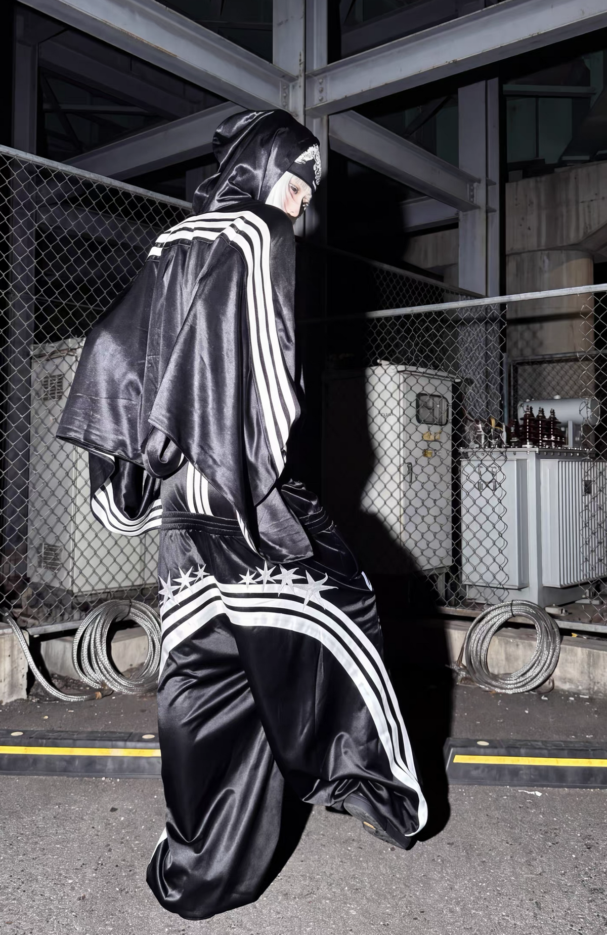 VANGUARDIA Double-Waistband Side-Stripe Sagging Sweatpants