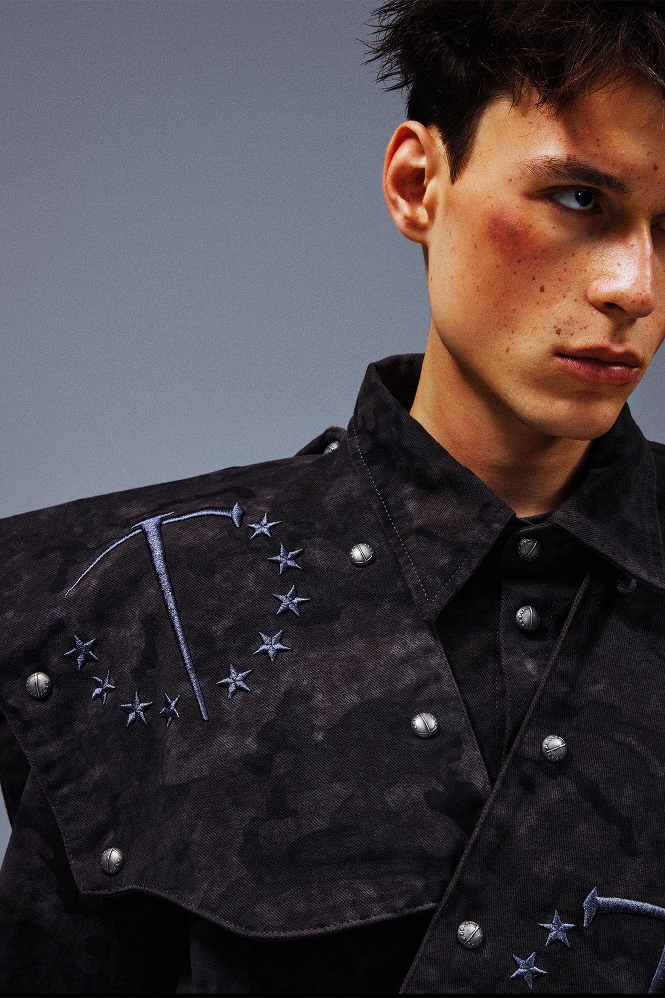 TECNINEGROUP Detachable Hood Star-Rivet Camo Jacket, premium urban and streetwear designers apparel on PROJECTISR.com, TECNINEGROUP