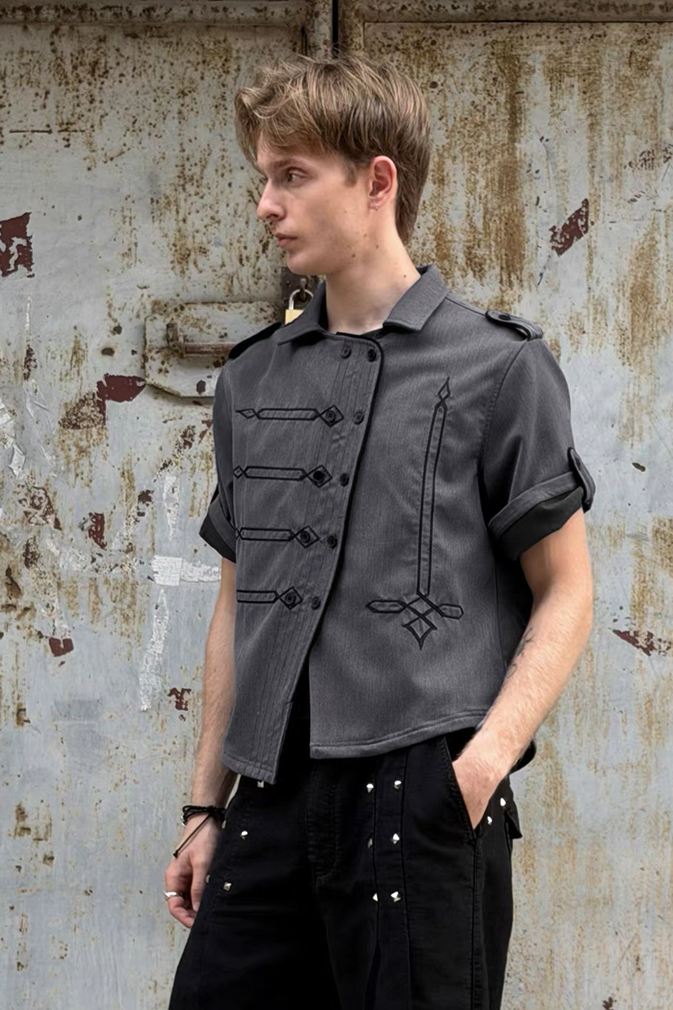 ESAIAS Napoleon Embroidered Asymmetrical Half Shirt