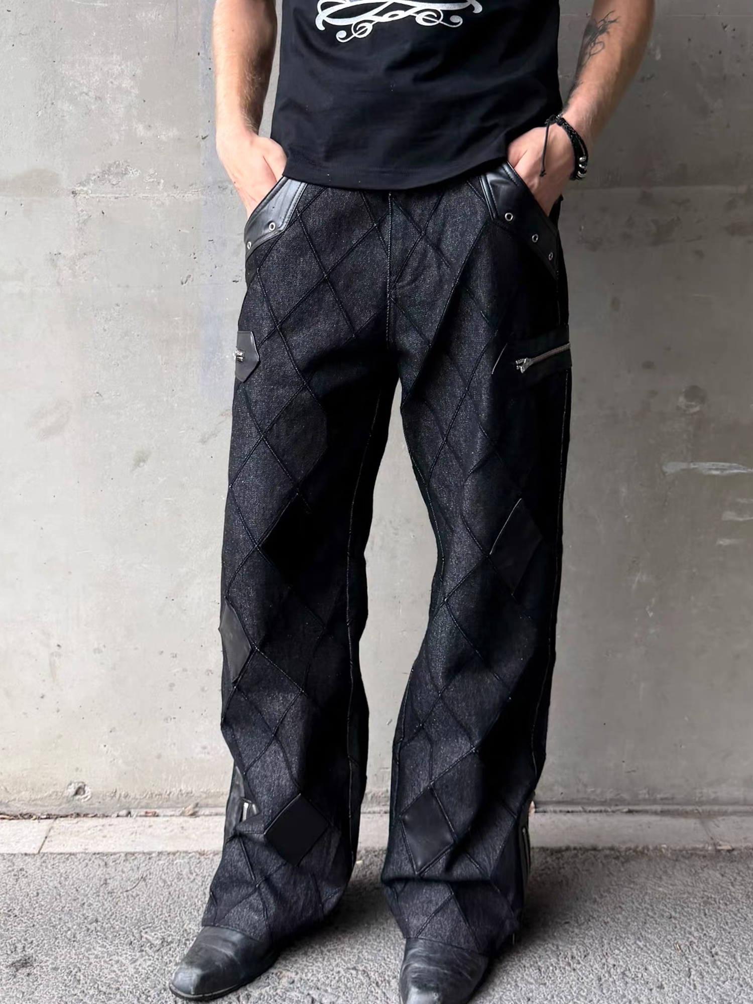 ESAIAS Diamond Faux Leather Patch Rivet Jeans