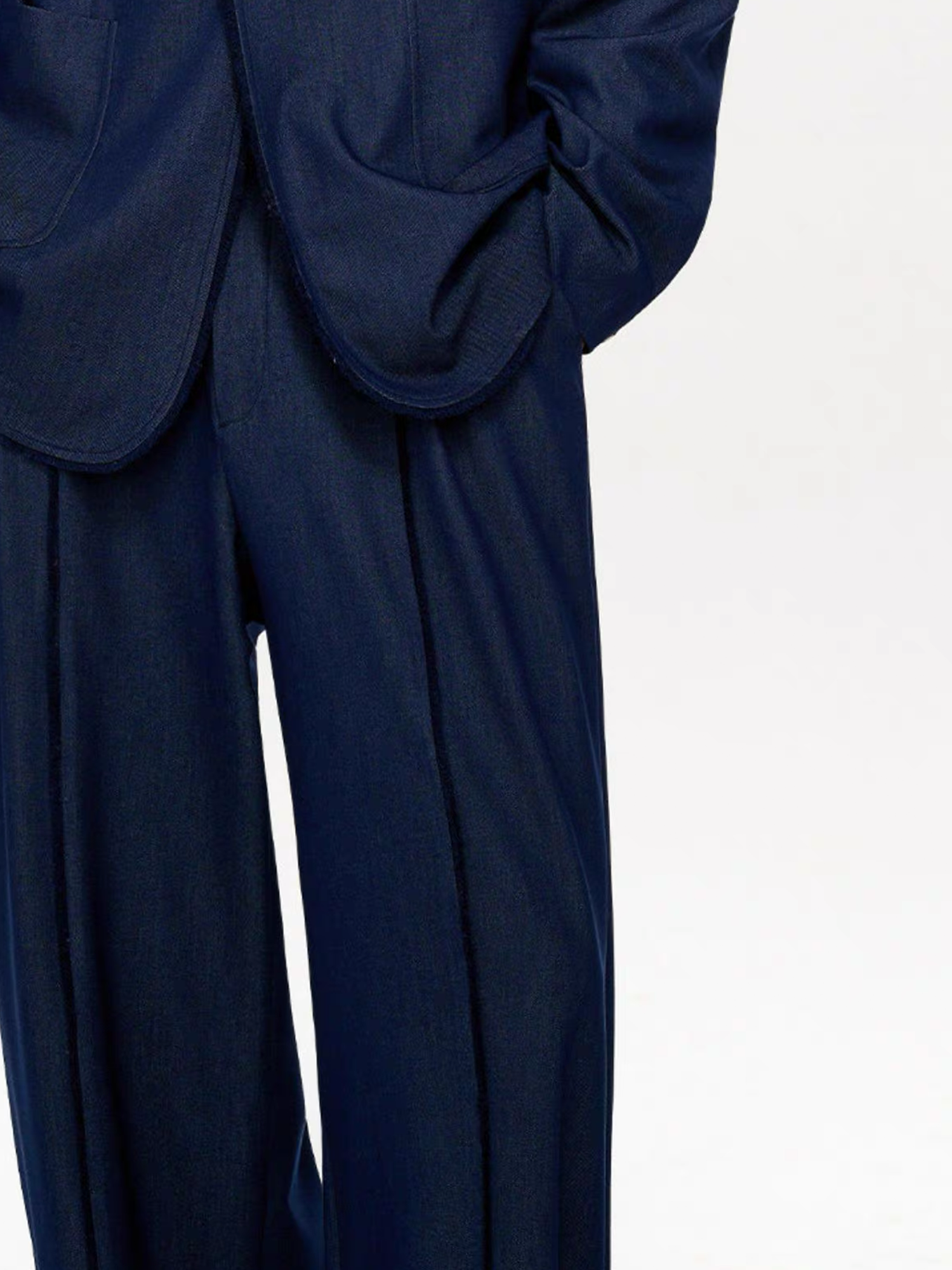 TIWILLTANG Classic Raw Edge Straight-Leg Trousers