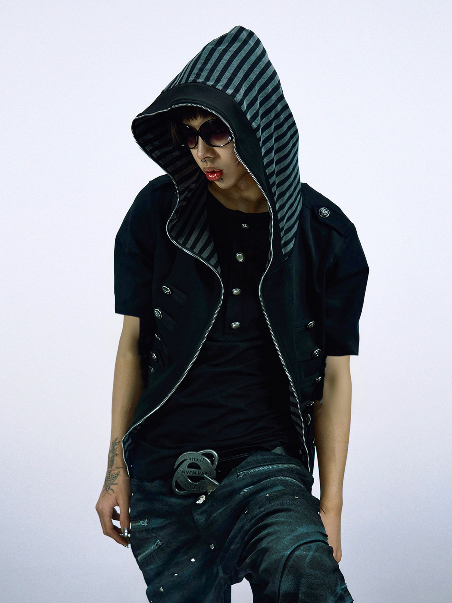 PAIKI Napoleon Button Hooded Short-Sleeve Jacket