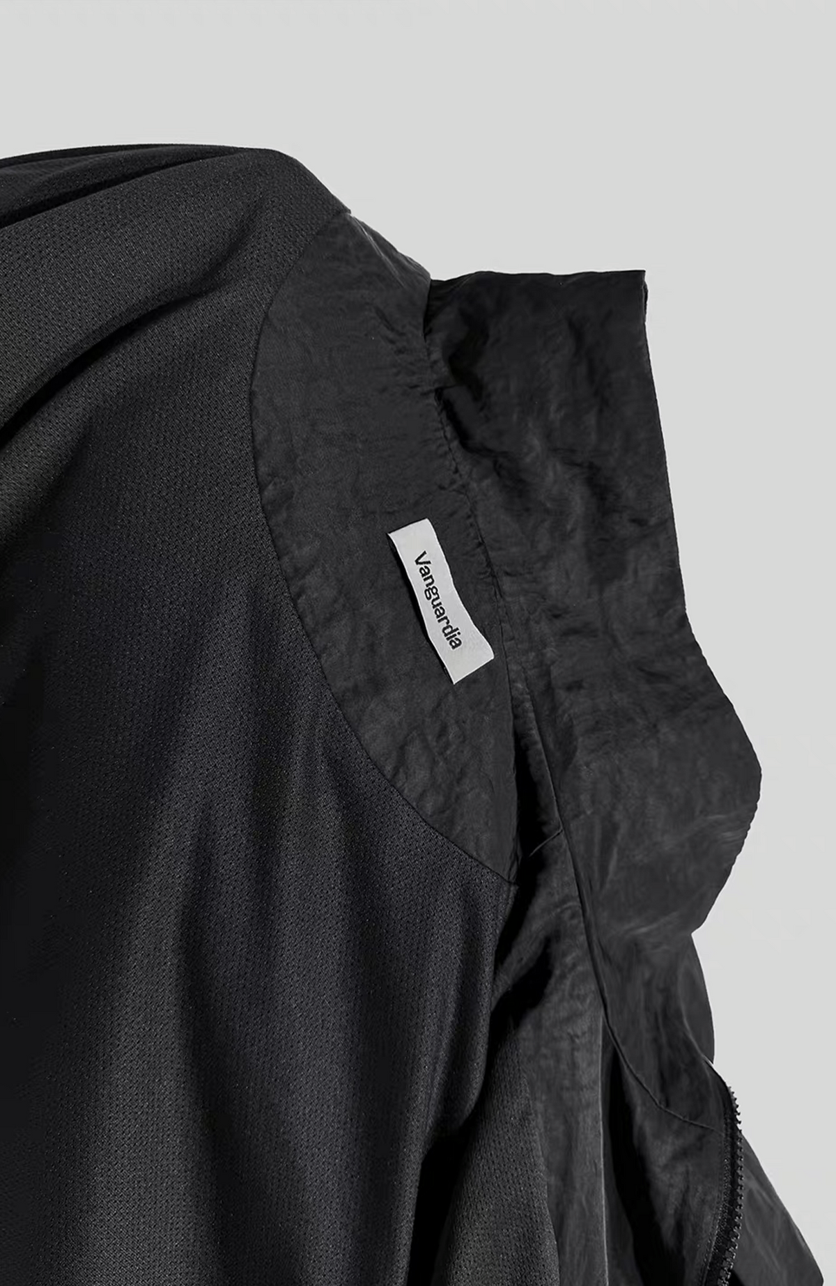 VANGUARDIA Large-Pocket Nylon Cropped Jacket