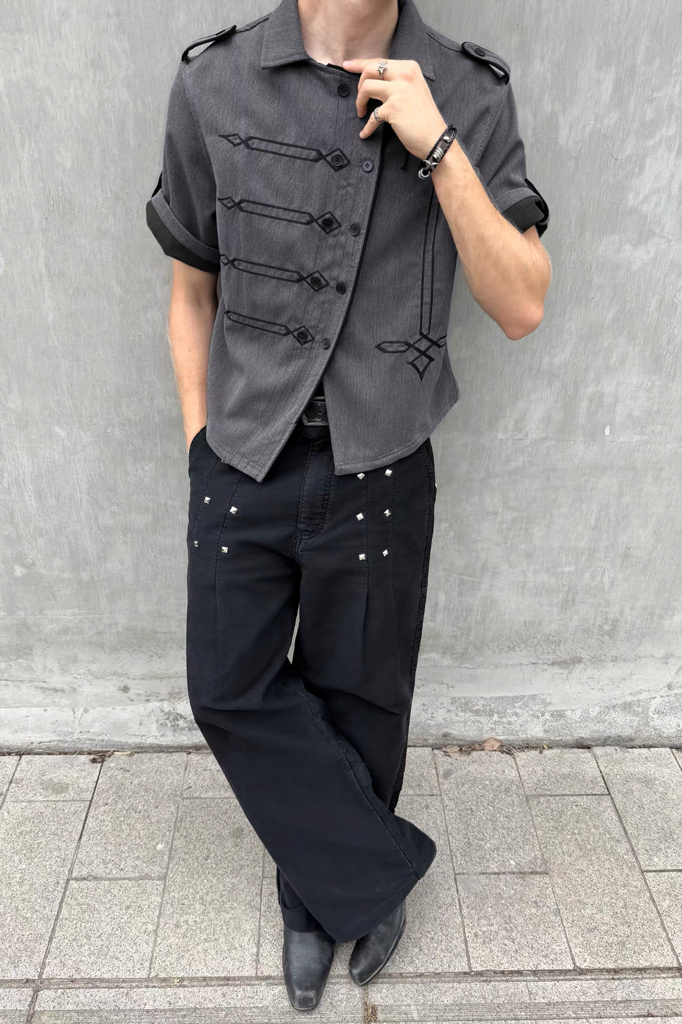 ESAIAS Napoleon Embroidered Asymmetrical Half Shirt