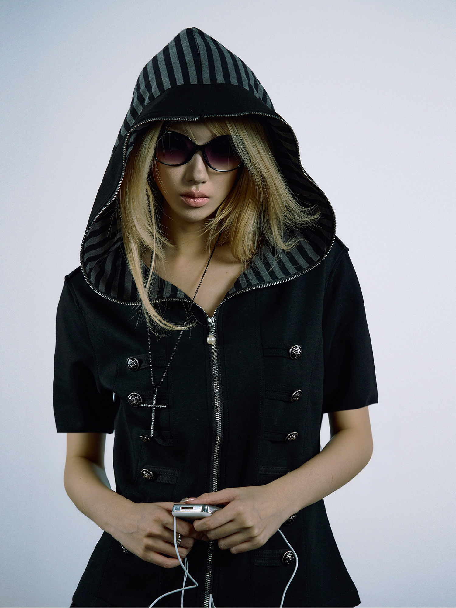 PAIKI Napoleon Button Hooded Short-Sleeve Jacket