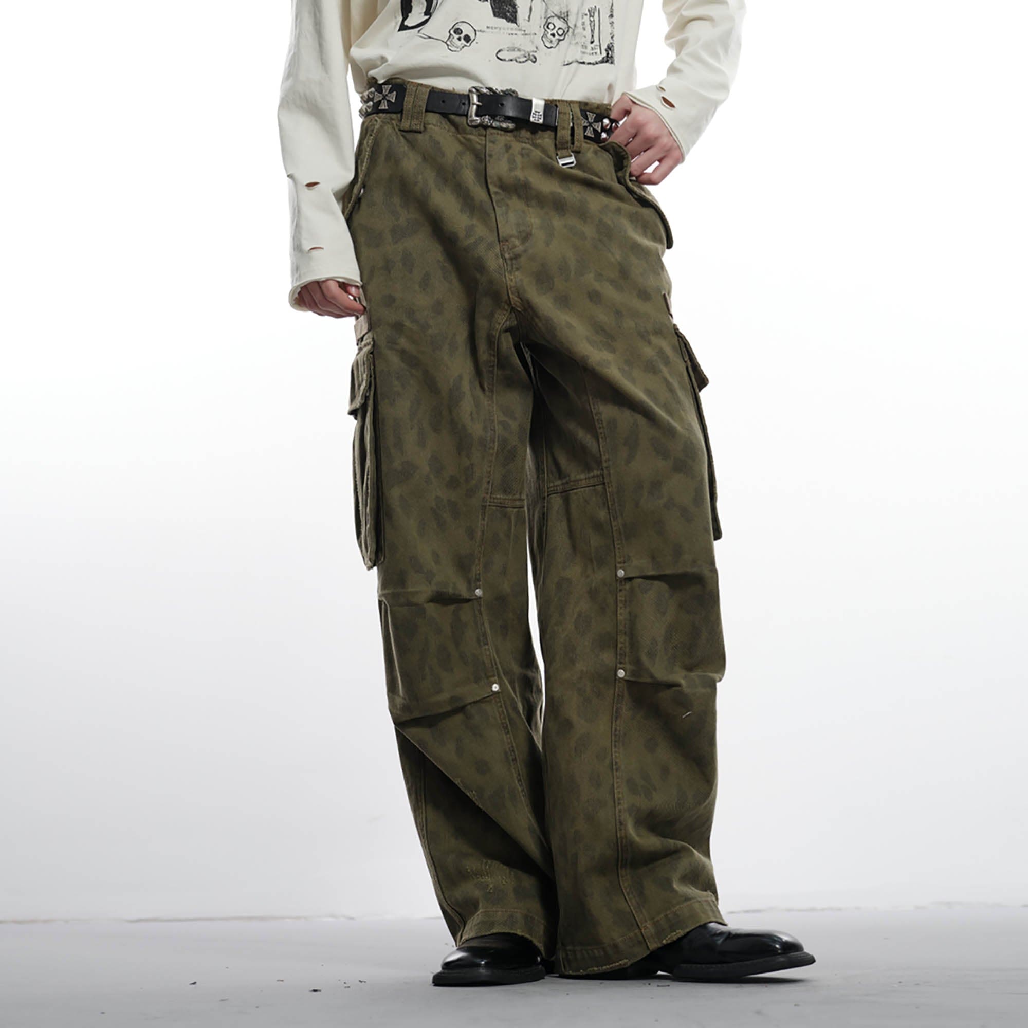 FACEONLAB Camo Leopard Pleated Straight-Leg Cargo Pants, premium urban and streetwear designers apparel on PROJECTISR.com, FACEONLAB