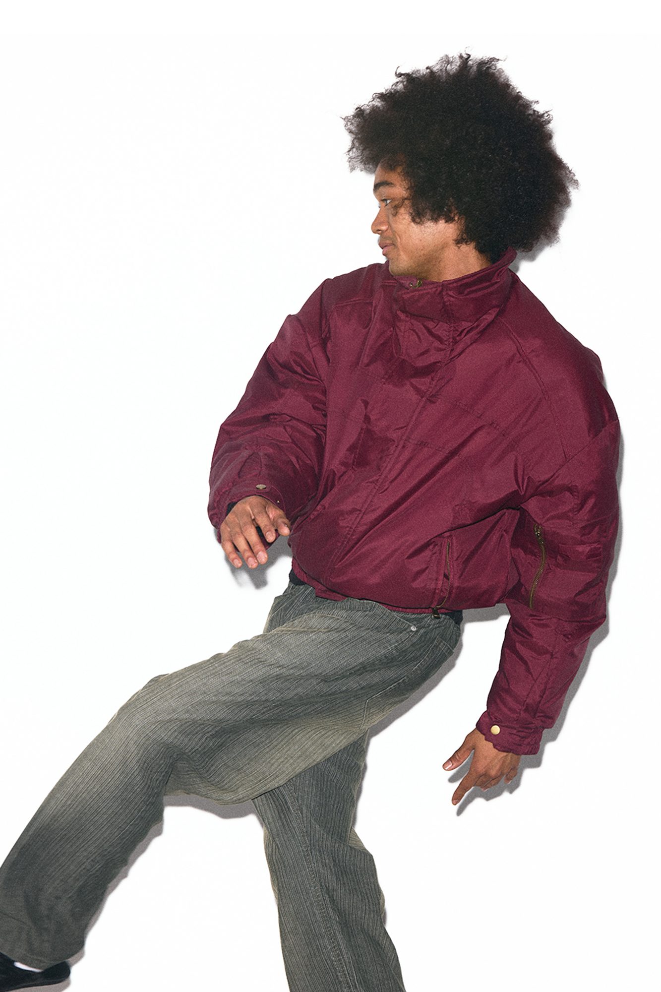 TRECLUB Modern High-Neck Cropped Down Jacket