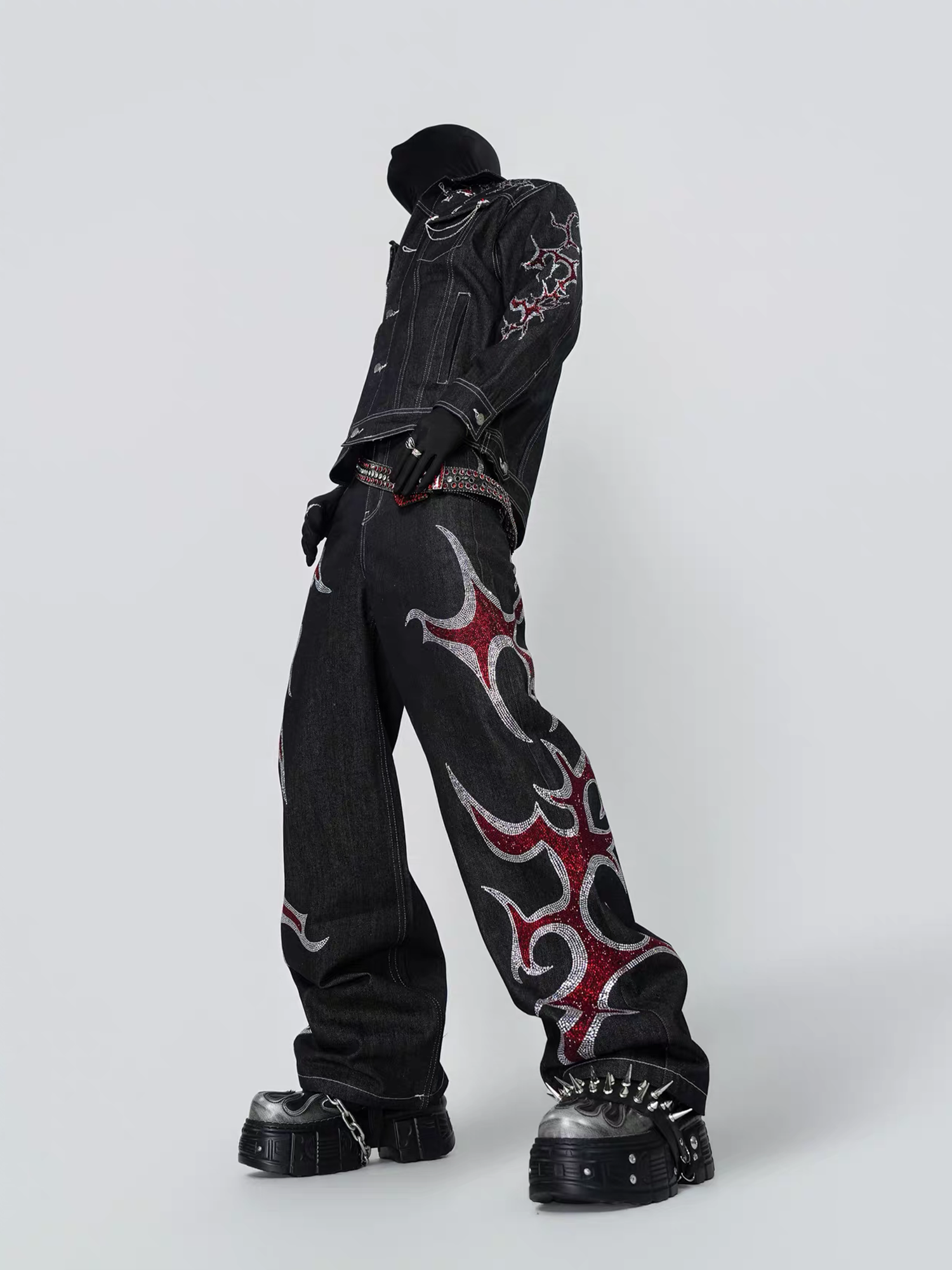 VE2 Diamond Flame Totem Straight-Leg Jeans