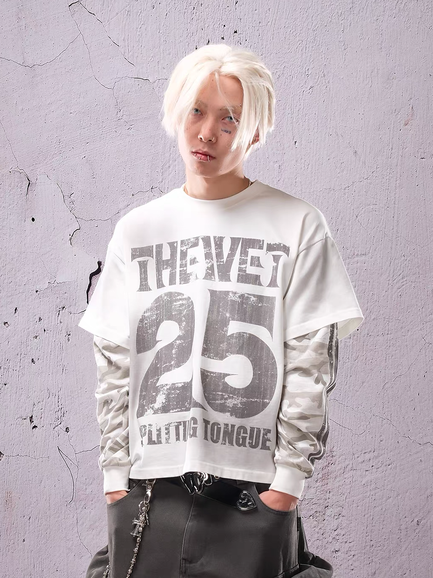 THEWET Camo Washed Layered Long-Sleeve Tee