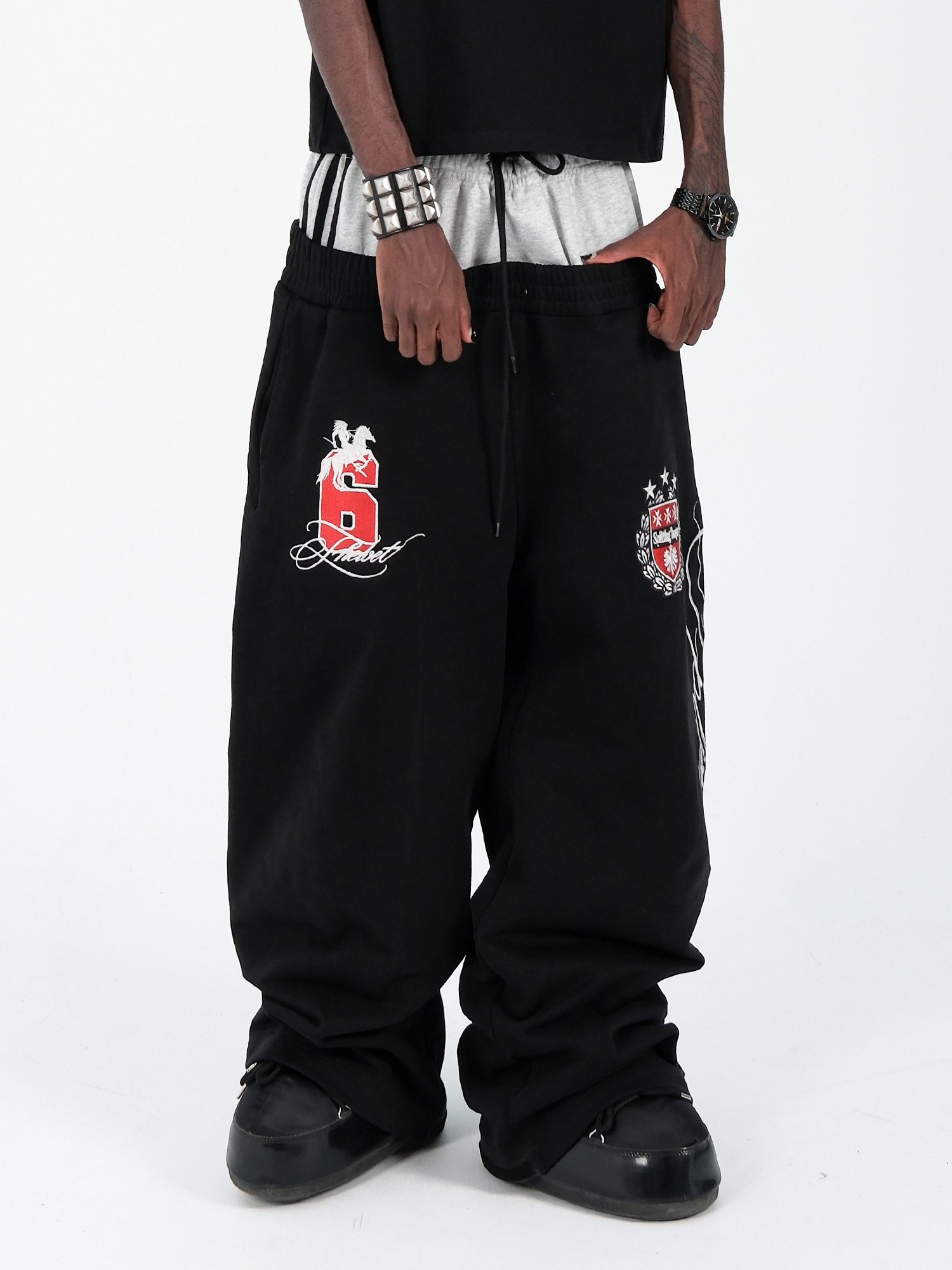 THEWET Double-Waist Crest Baggy Sweatpants