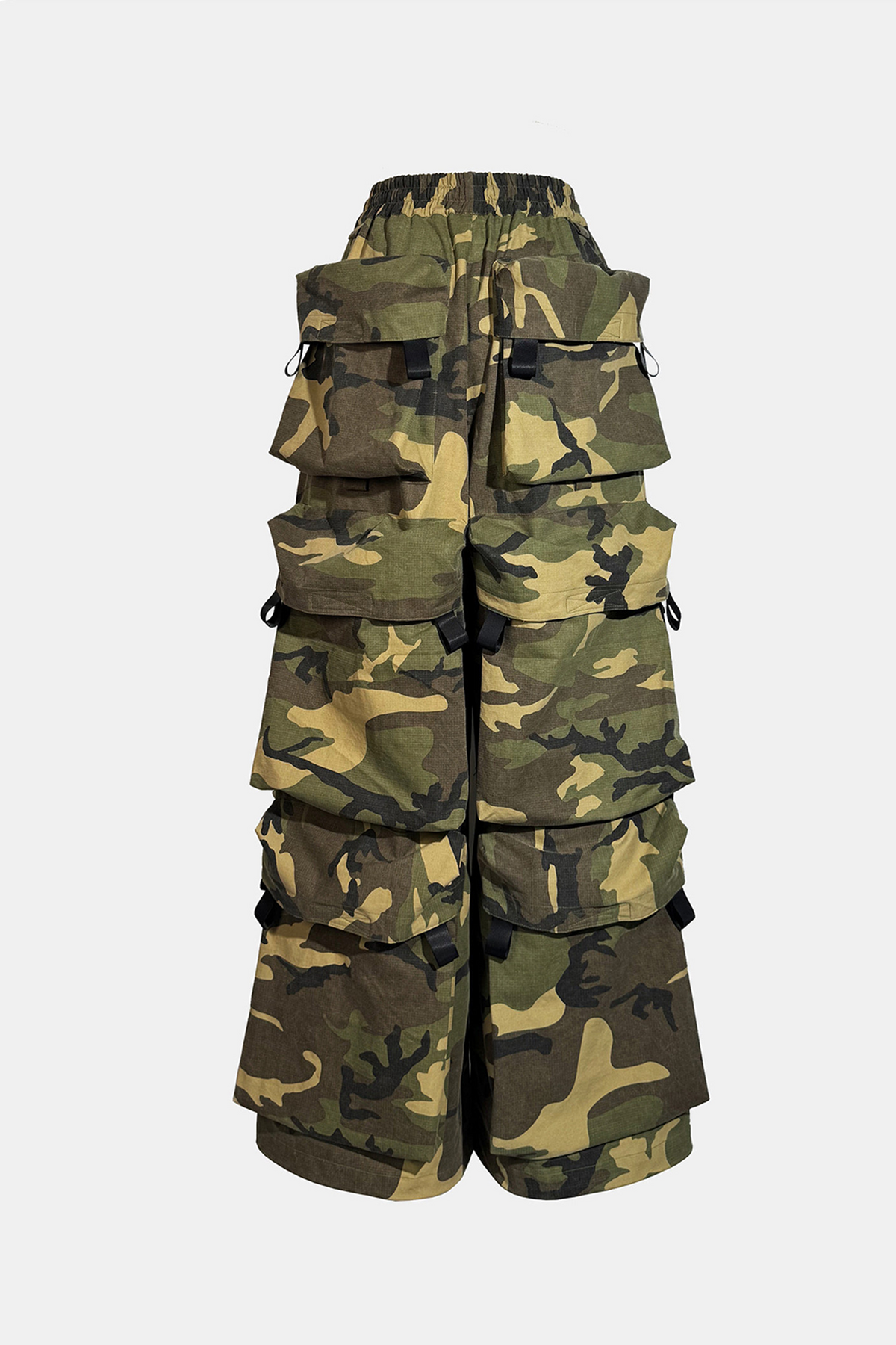 VANGUARDIA Camo Multi-Pocket Cotton Cargo Pants