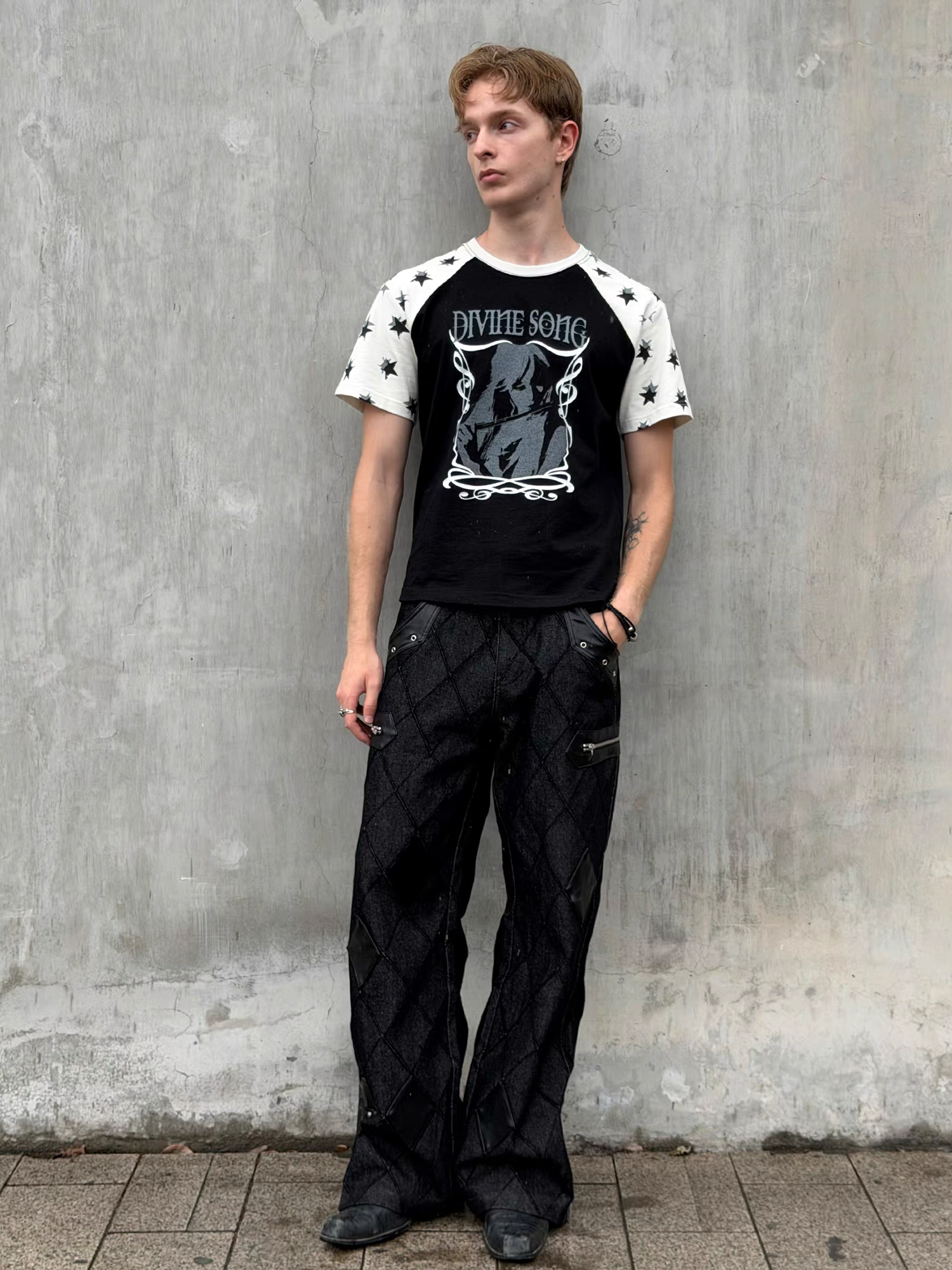 ESAIAS Diamond Faux Leather Patch Rivet Jeans