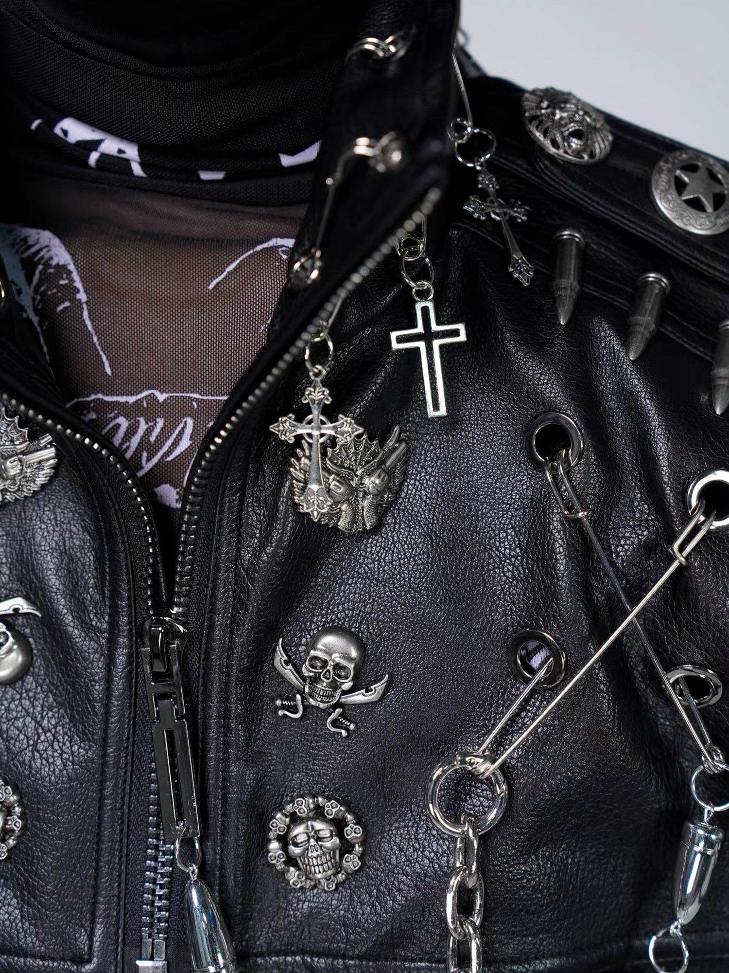 VE2 Knight Hardware Cropped Faux Leather Vest