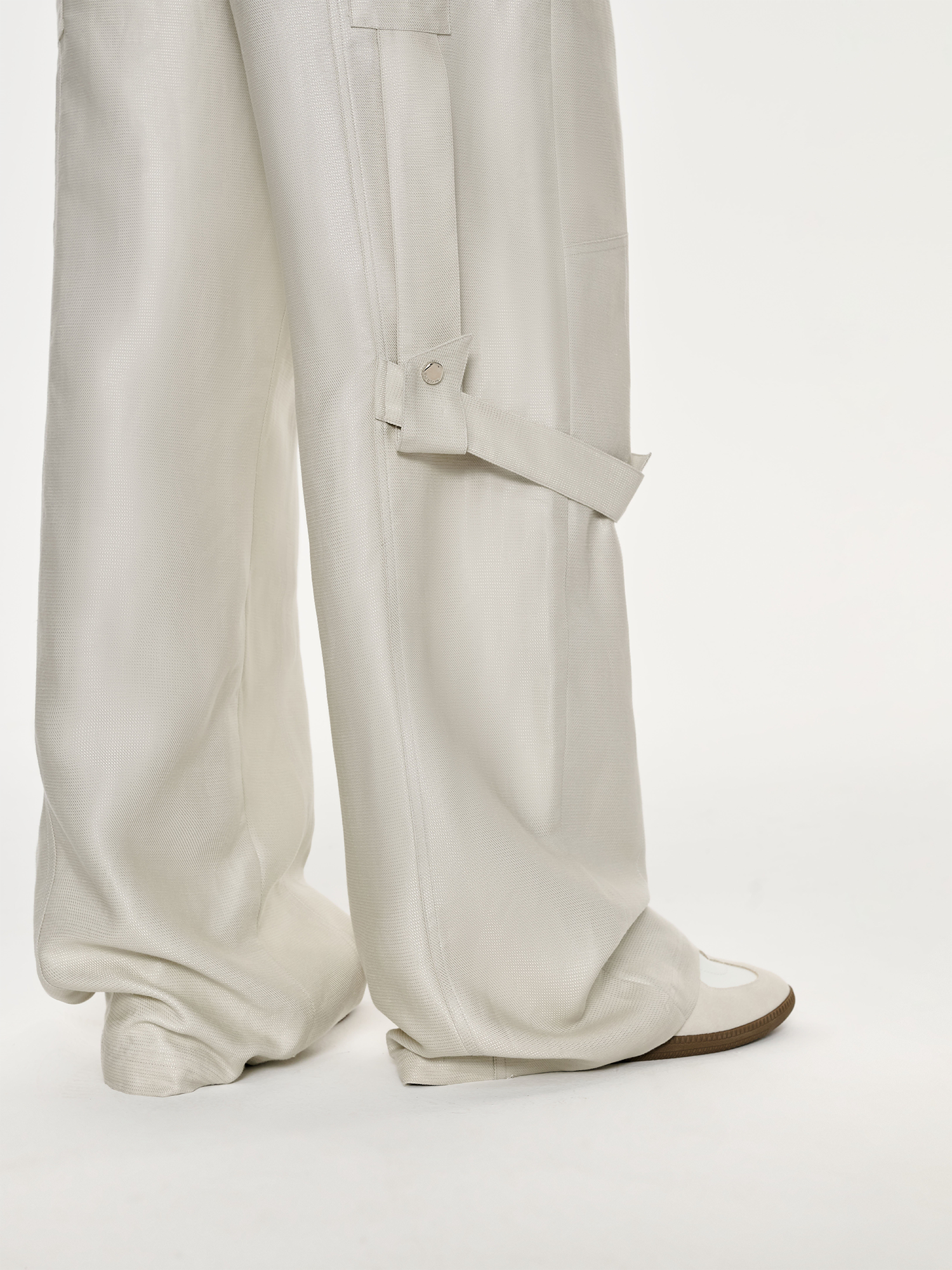 TIWILLTANG Contrast Panel Straight-Leg Pants