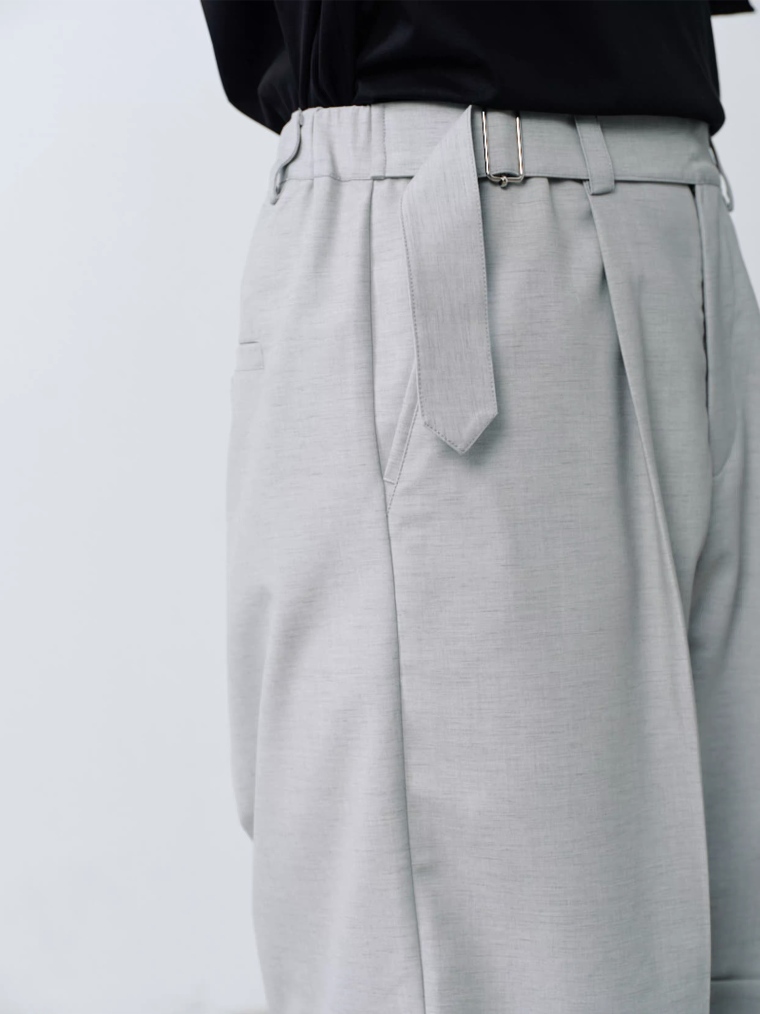 GRAINMUSTARD Pleated Linen-Blend Belt Tailored Shorts