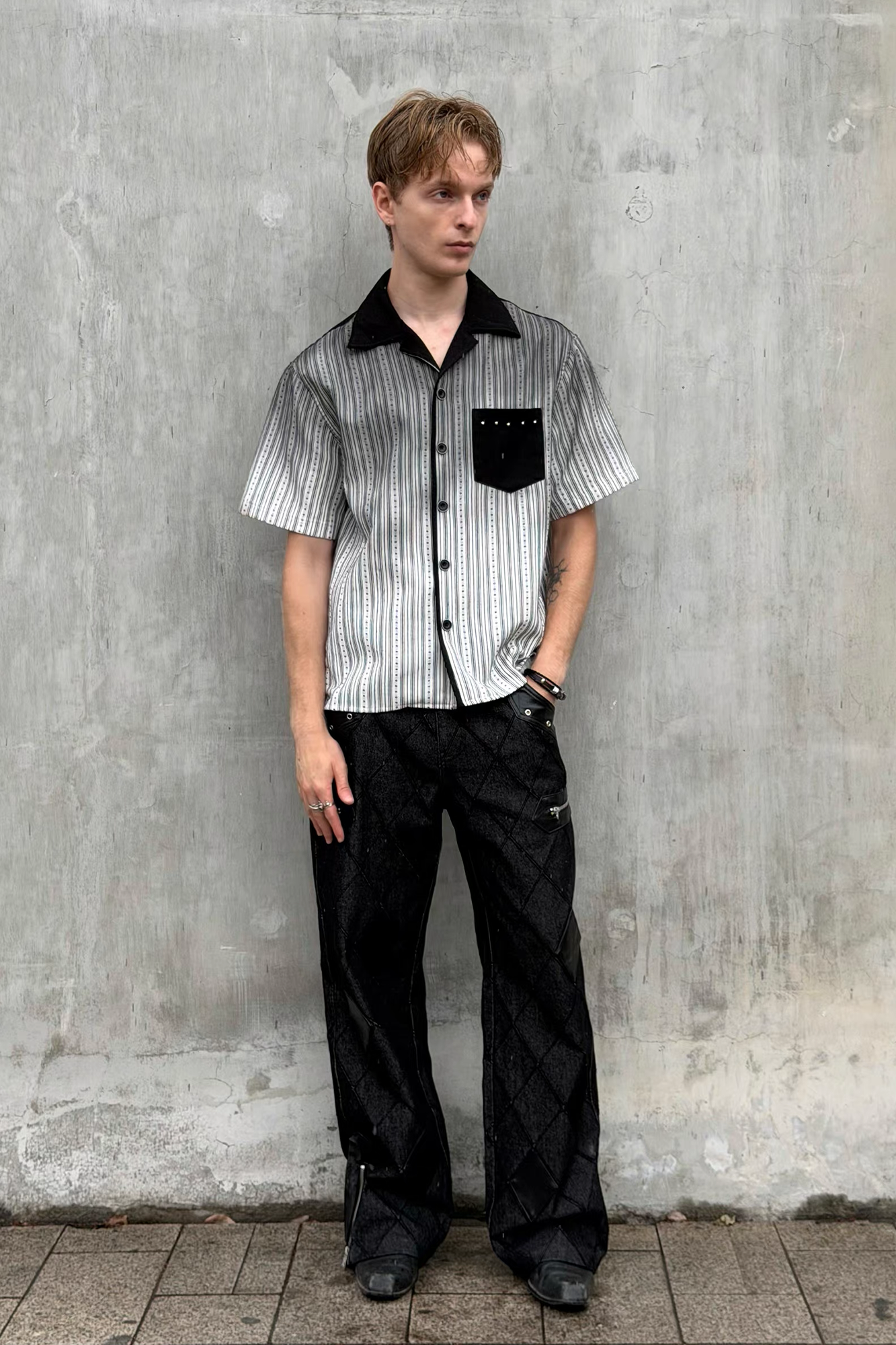 ESAIAS Studded Washed Dotted Stripe Half Shirt