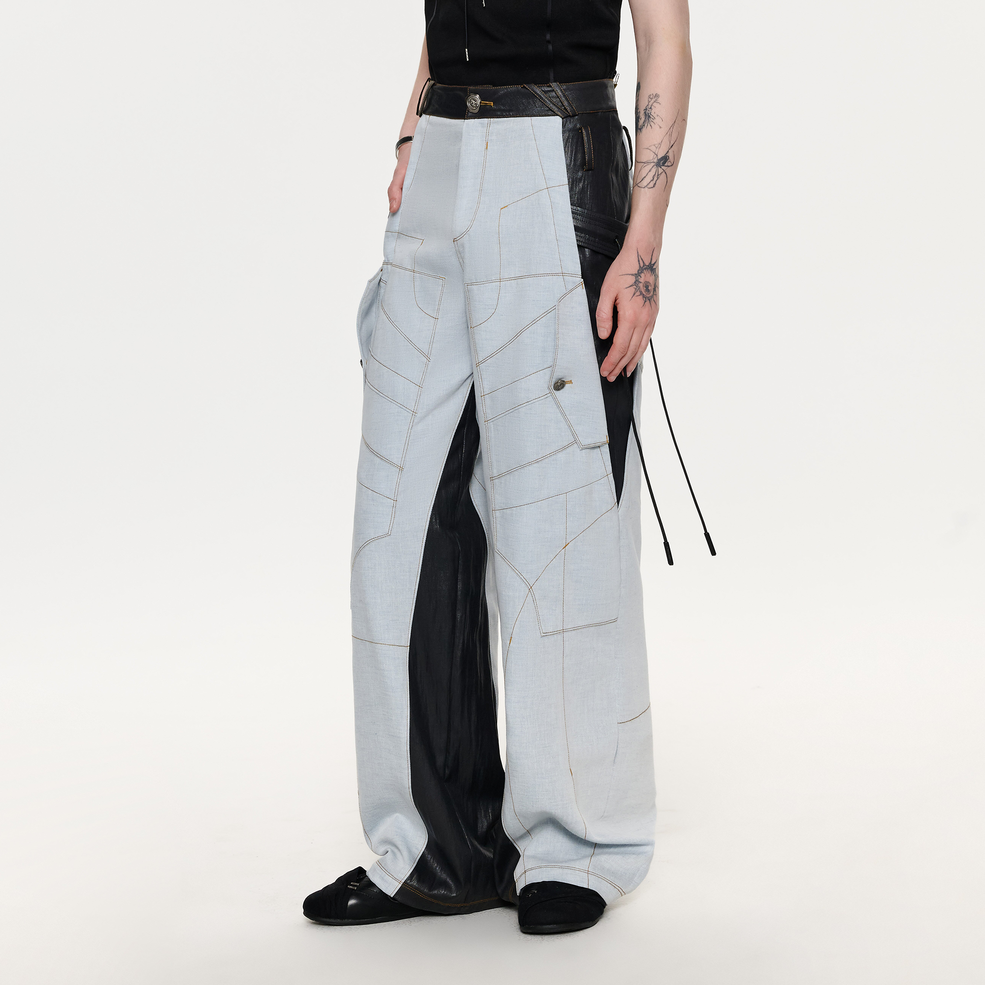 TIWILLTANG Contrast Stitch Paneled Wide-Leg Pants