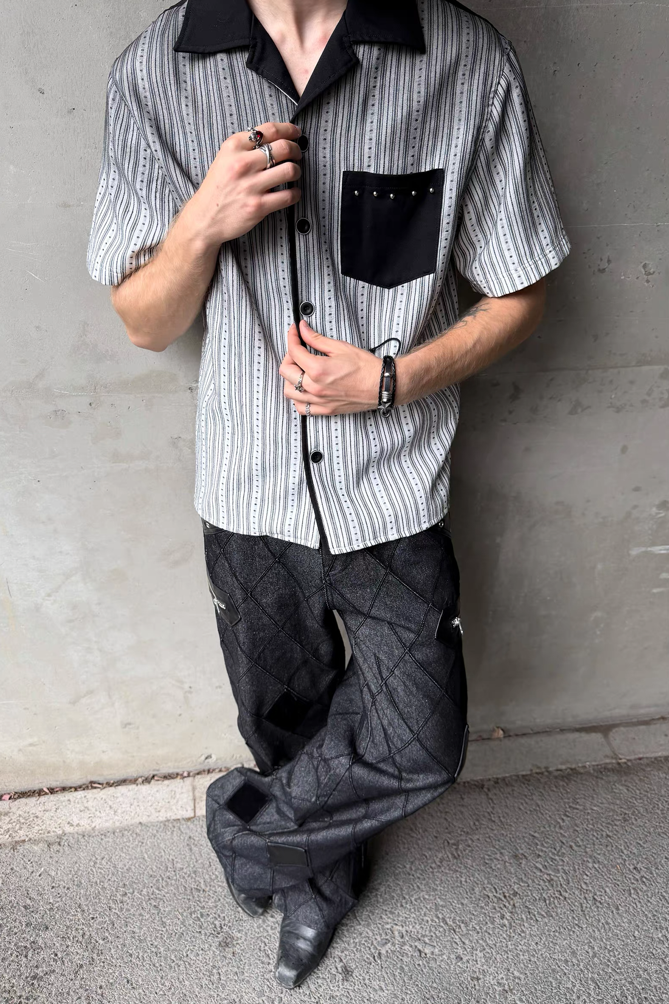 ESAIAS Studded Washed Dotted Stripe Half Shirt