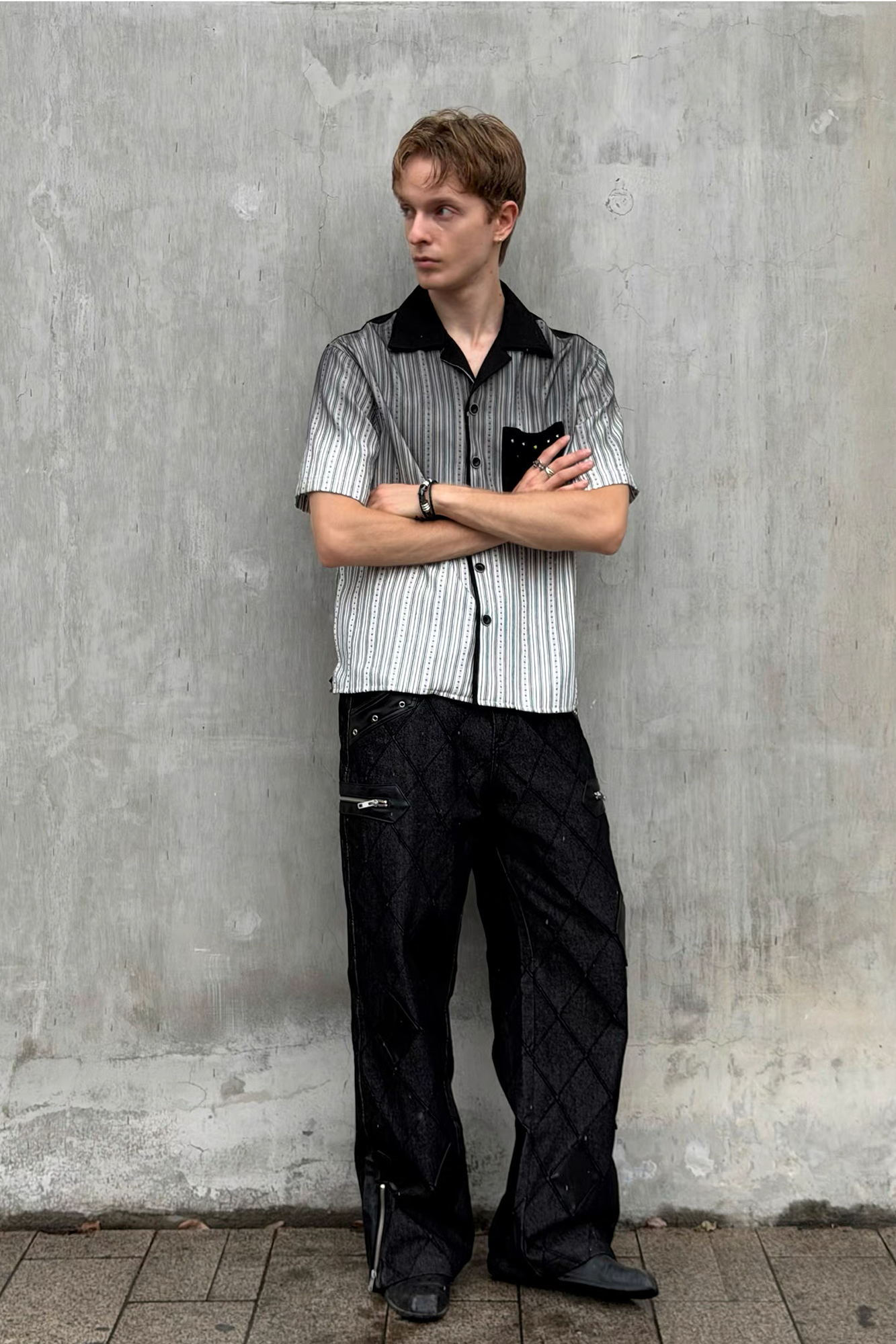 ESAIAS Studded Washed Dotted Stripe Half Shirt
