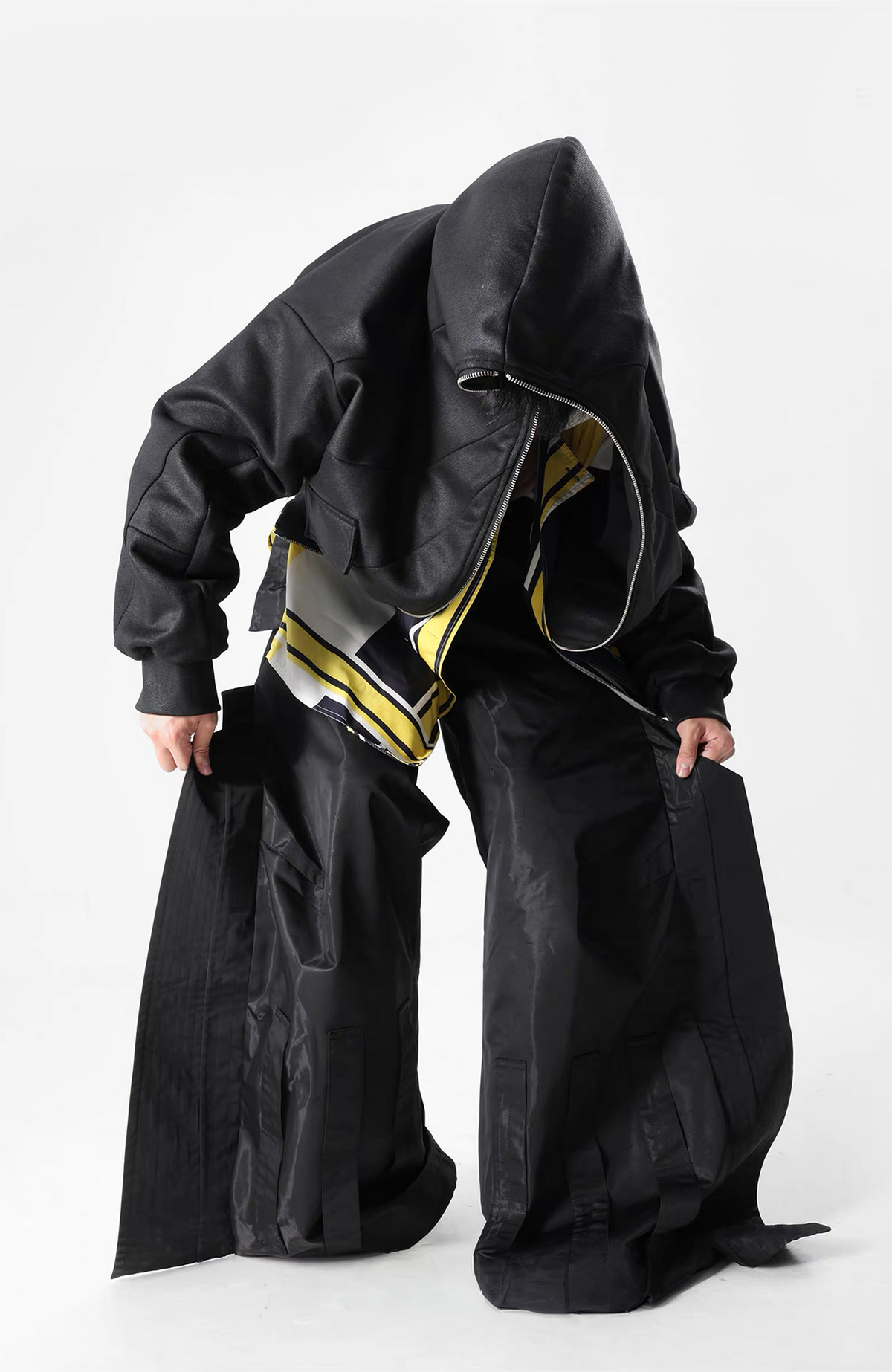 VANGUARDIA Brush-Wax Coated Oversized Hooded Jacket